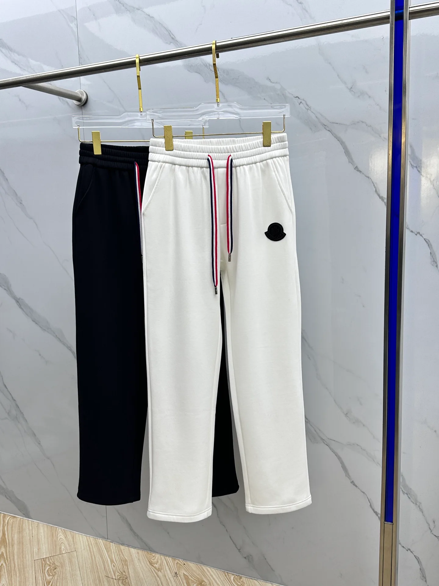 Брюки Мужские Moncler 18246682