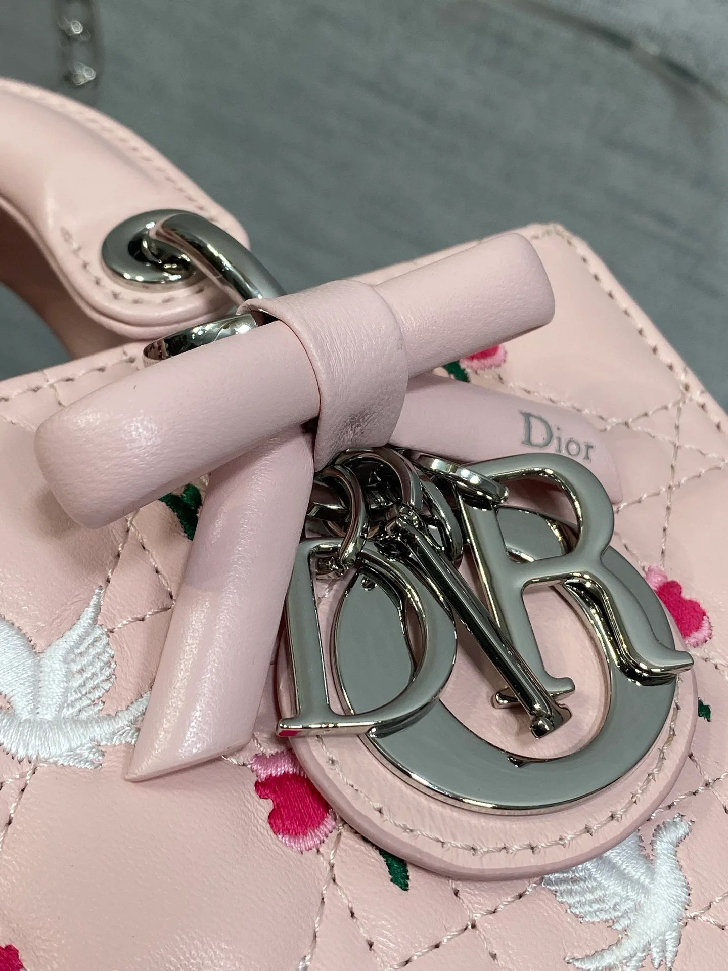 Классические Сумки Женские Christian Dior 17601336
