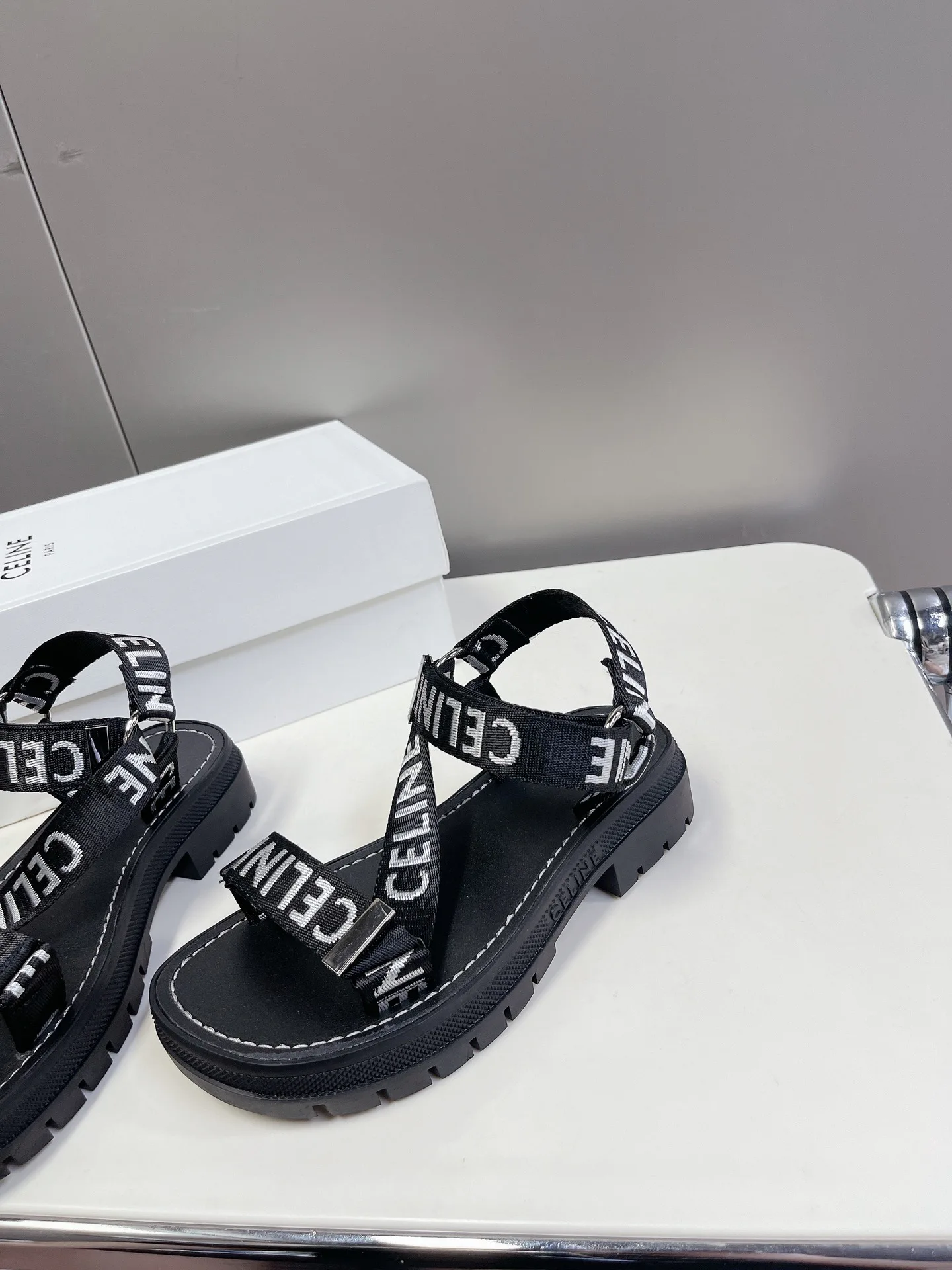 Босоножки Женские Celine 13581765