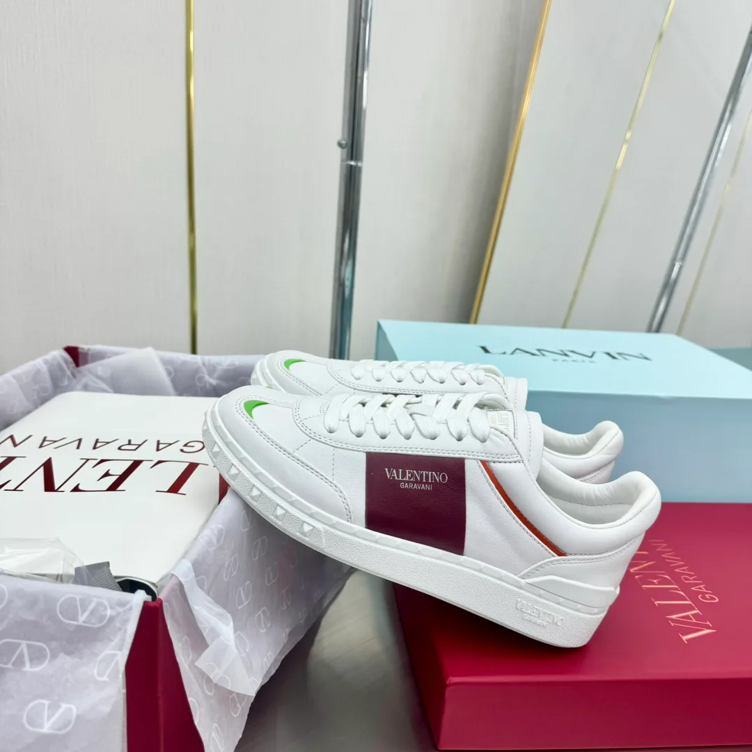 Кроссовки Женские Valentino 17955031