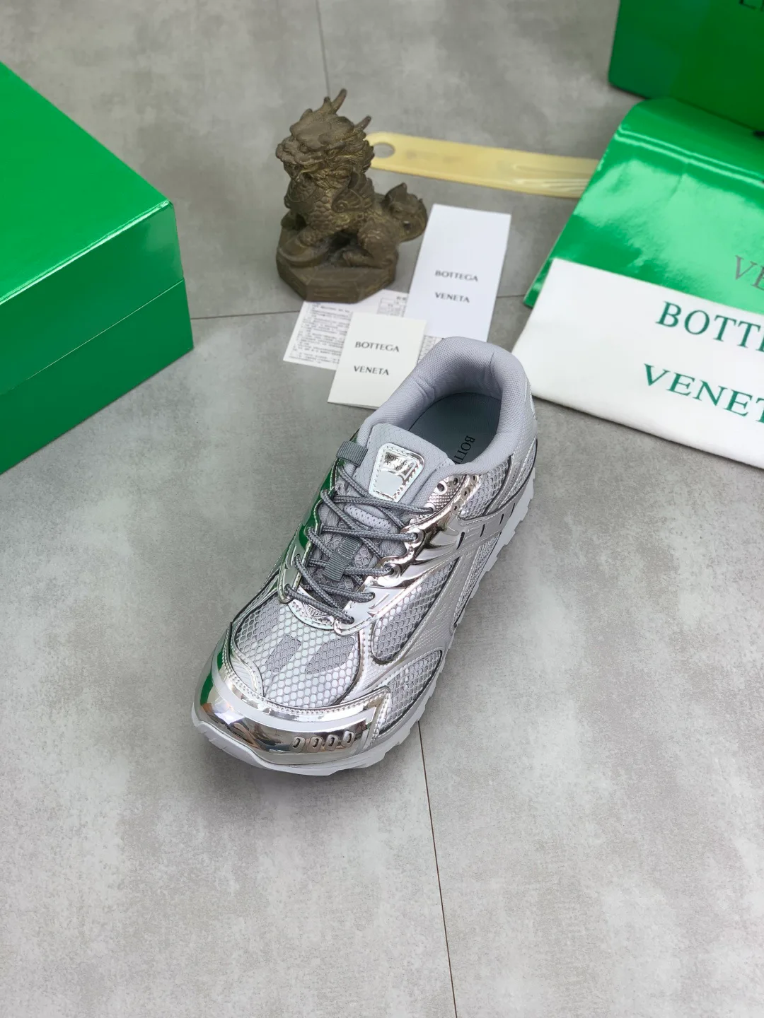 Кроссовки Женские Bottega Veneta 18365186