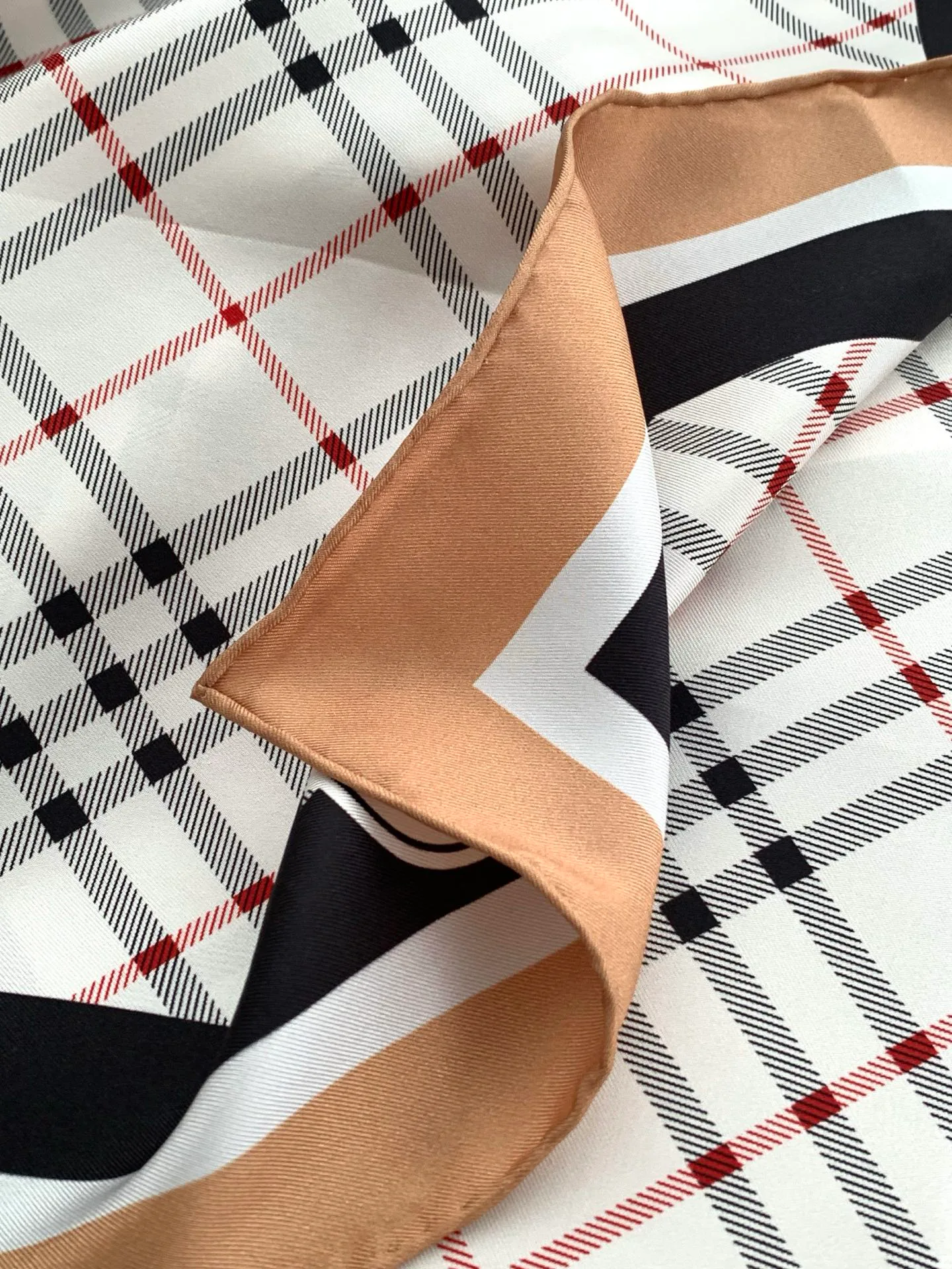 Платки Burberry 18675530