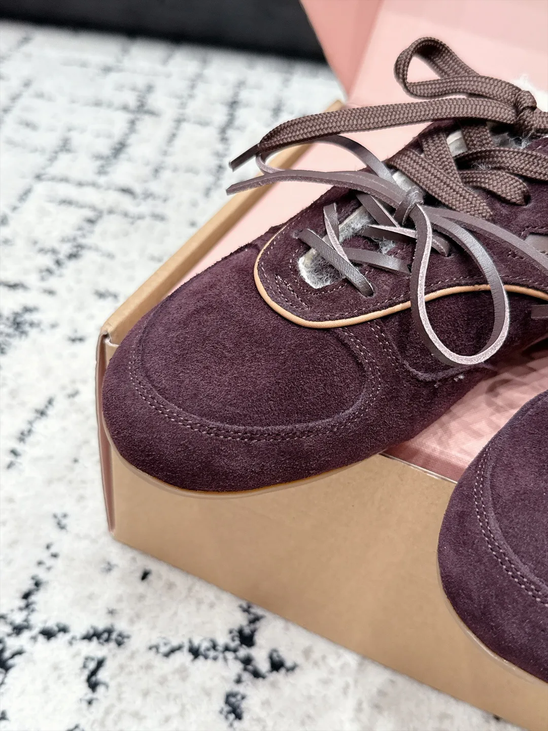 Кроссовки Женские Miu Miu 18505430