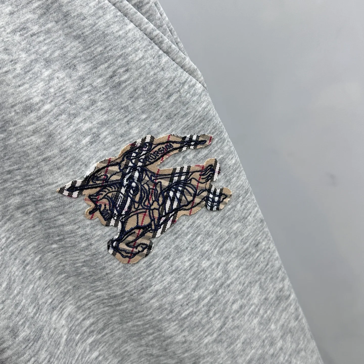 Брюки Мужские Burberry 18246684