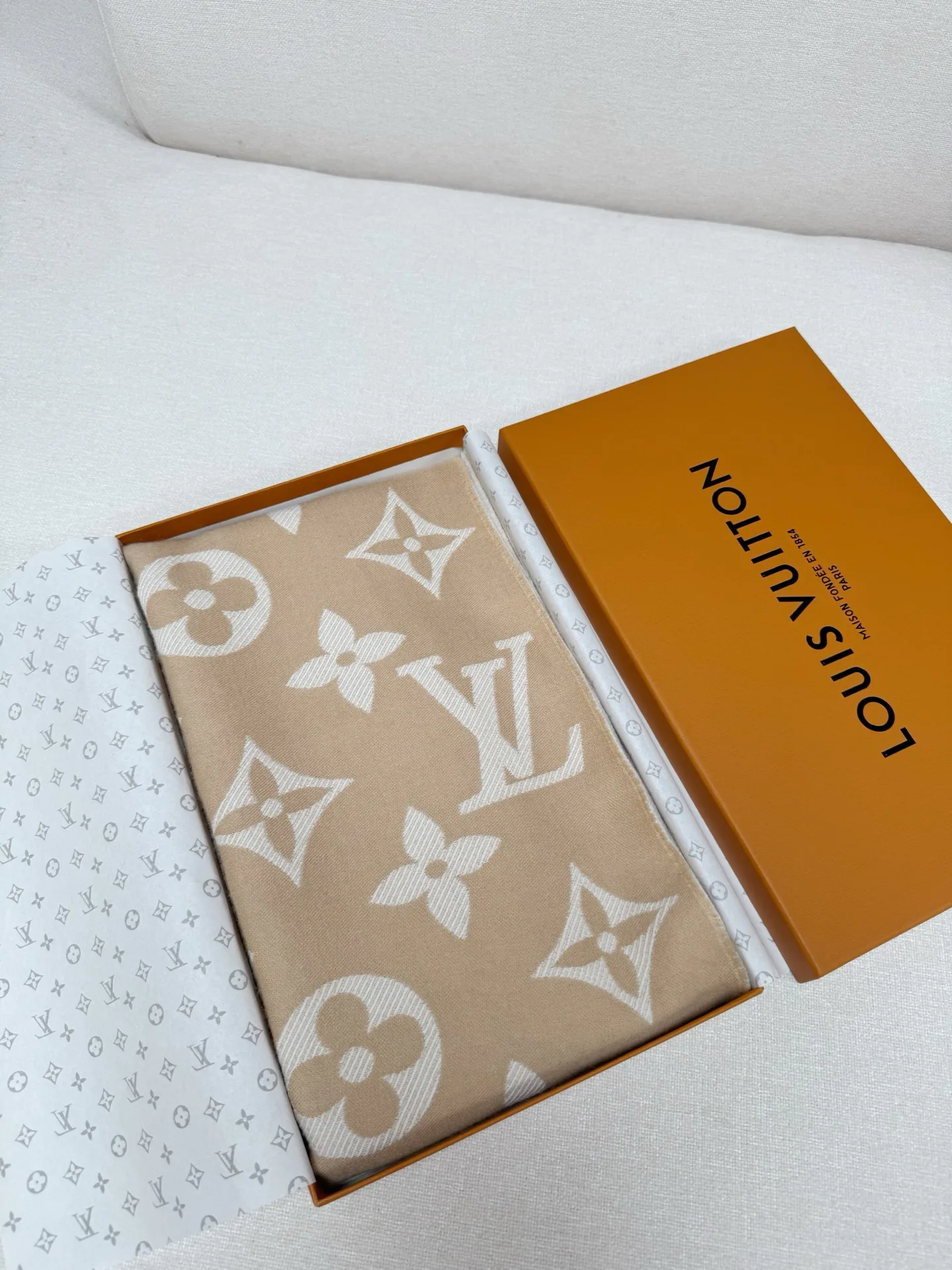 Шарфы Louis Vuitton 1861795