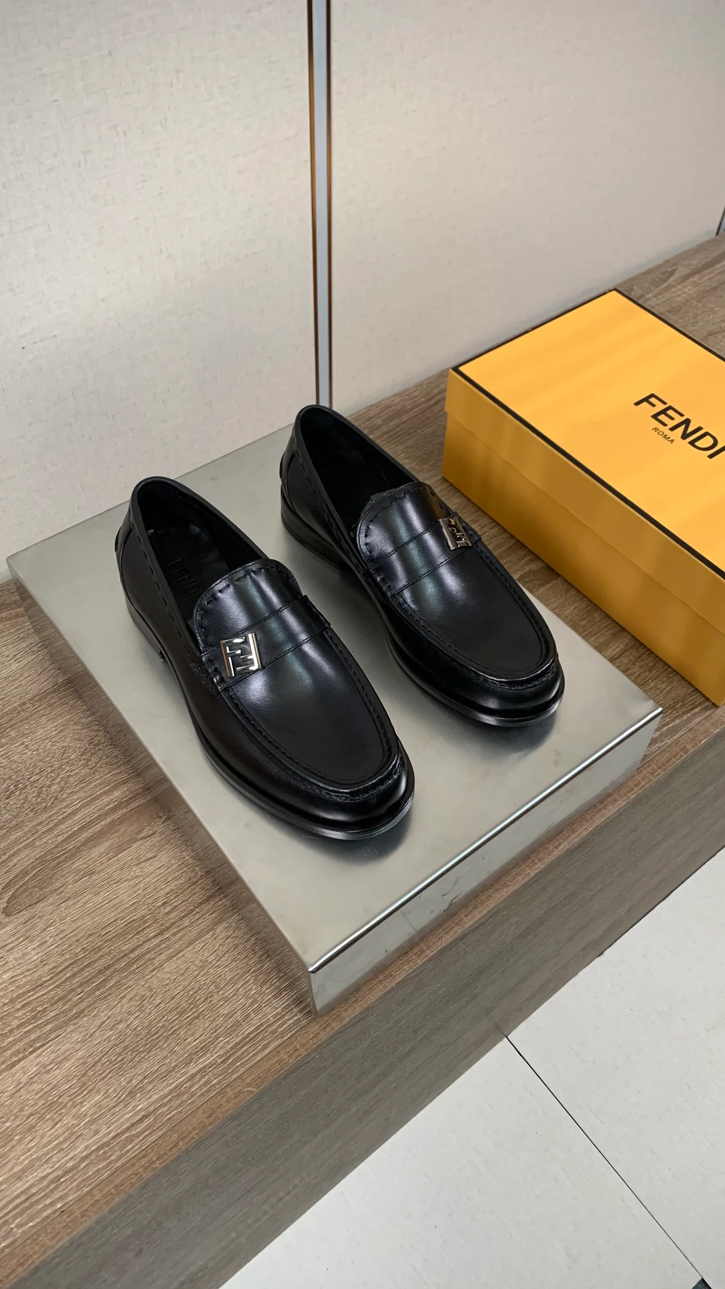 Лоферы И Туфли Мужские Fendi 957488
