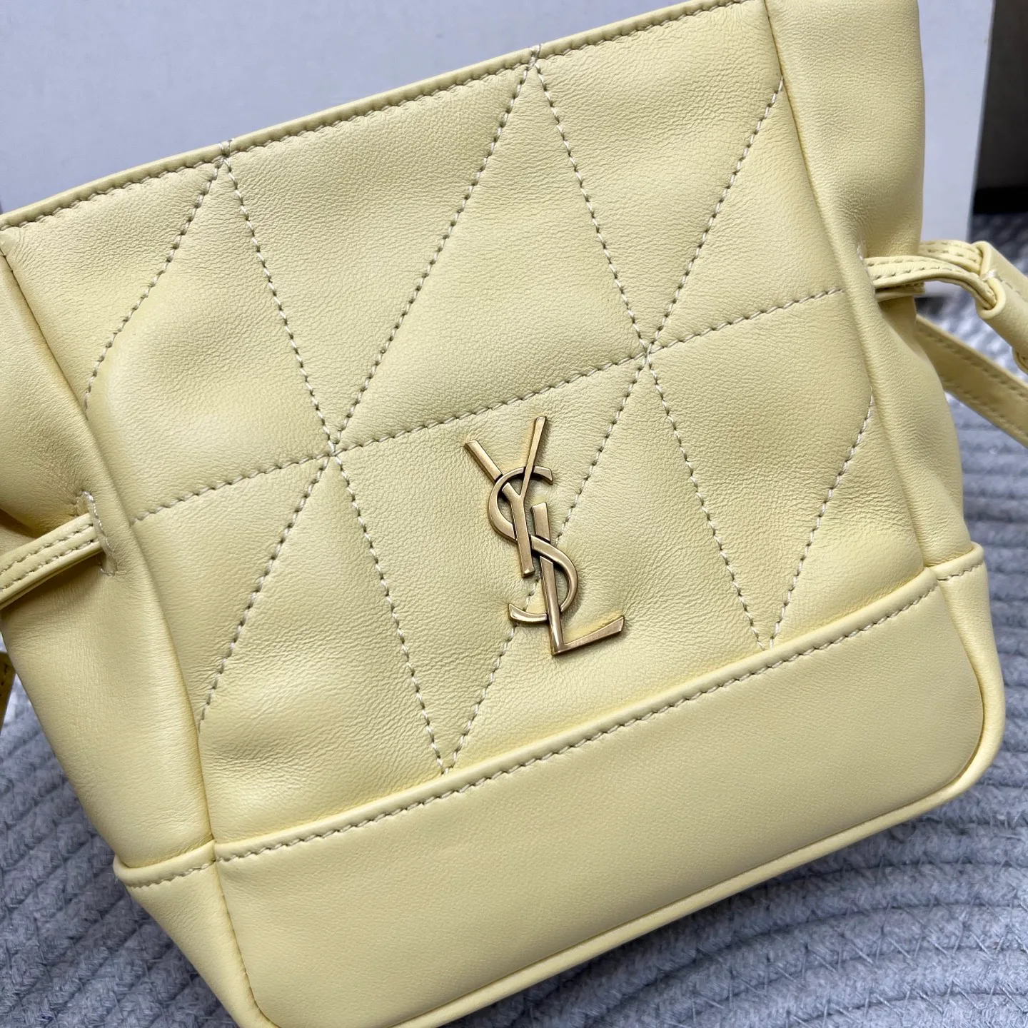 Сумки На Ремне Женские Saint Laurent 11309795