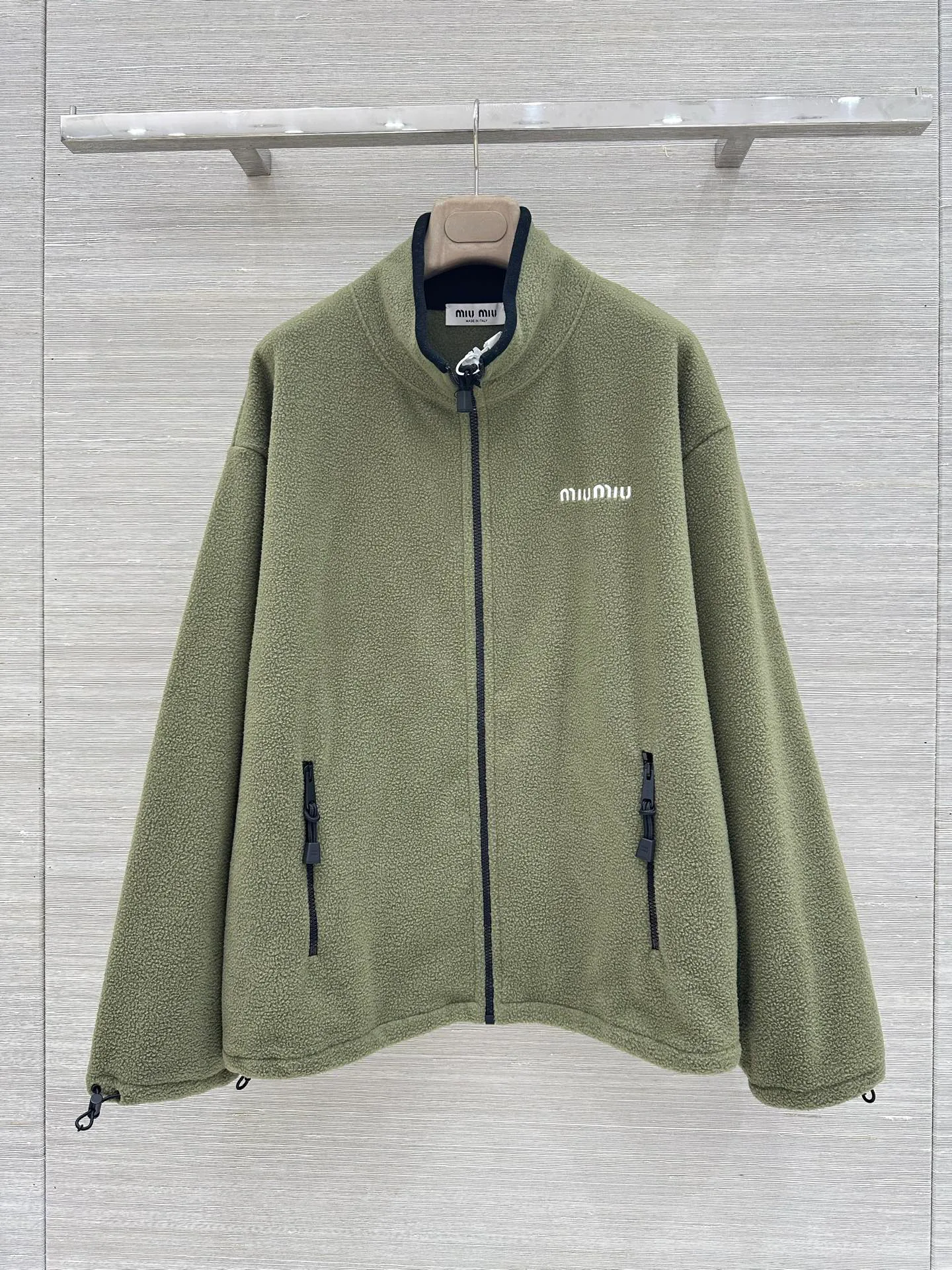 Куртки И Пуховики Женские Miu Miu 18429137