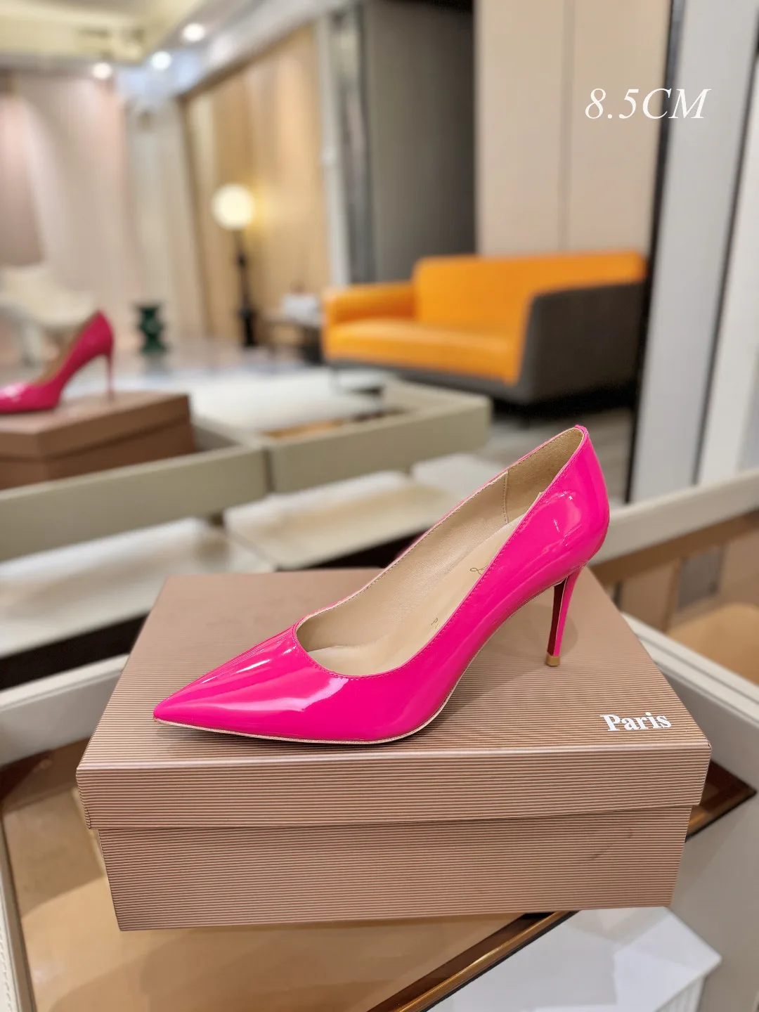 Туфли Женские Christian Louboutin 11079835