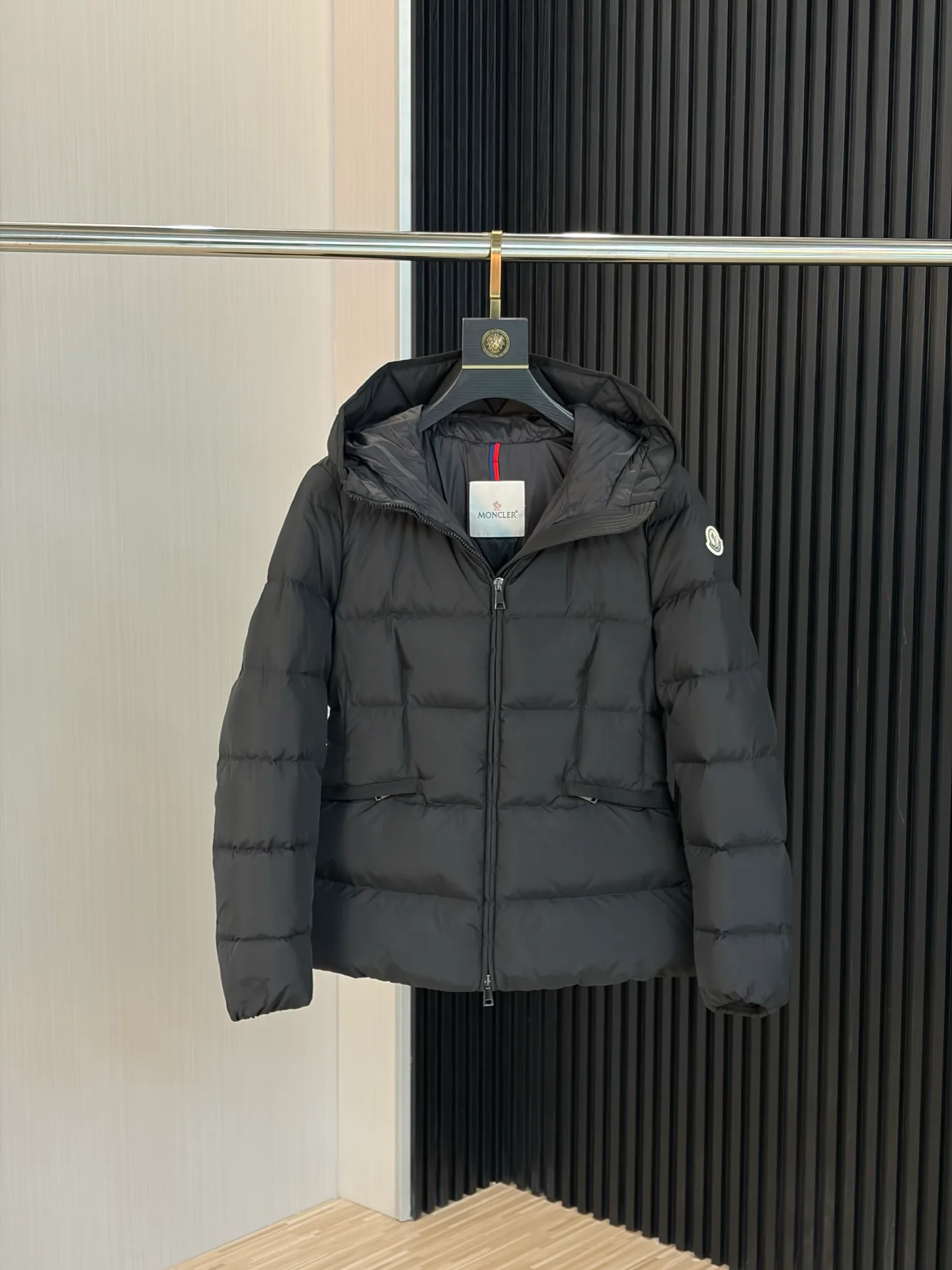 Куртки И Пуховики Женские Moncler 18188678