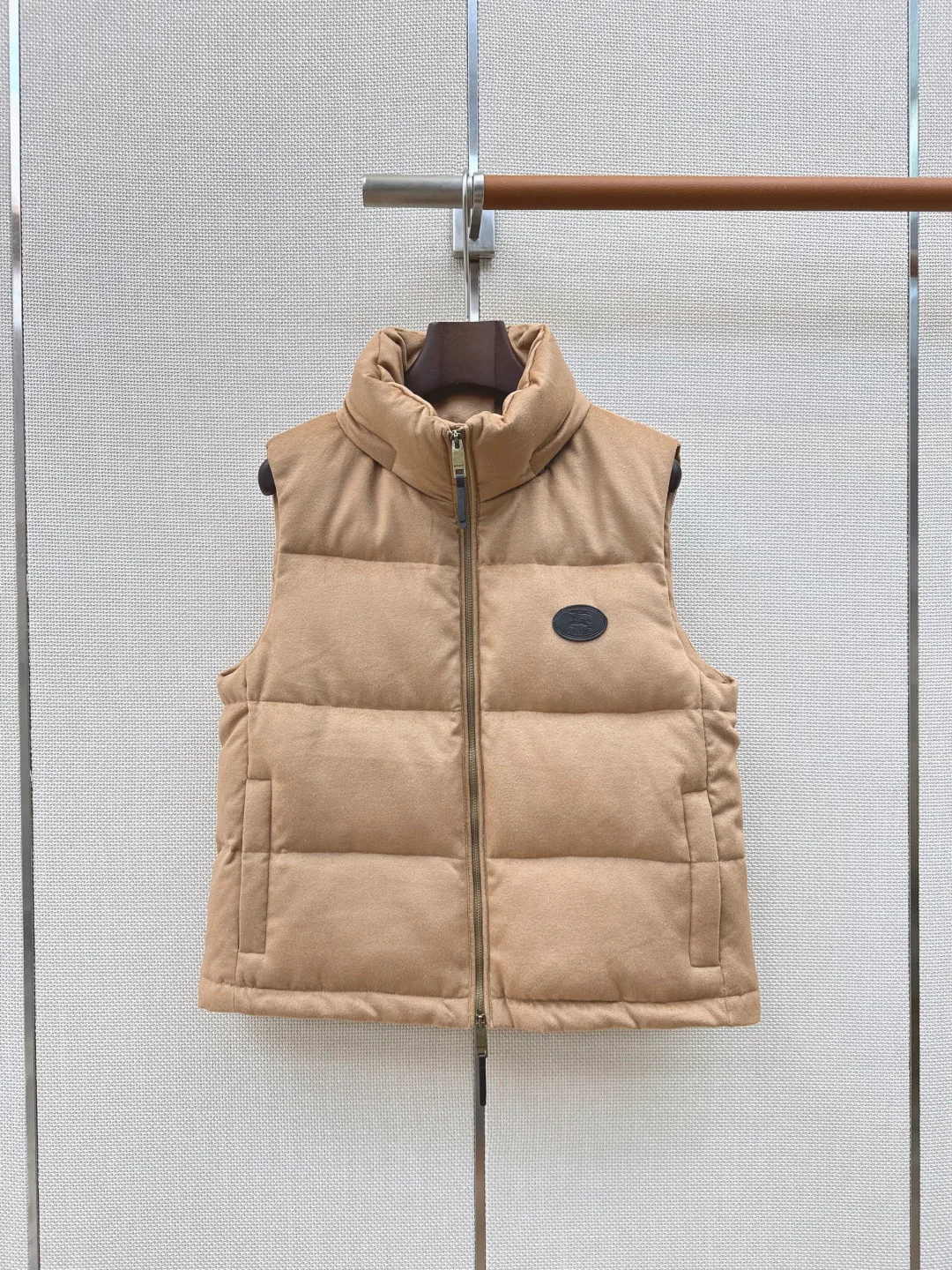 Жилеты Женские Burberry 18023675