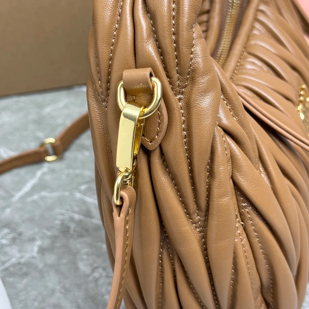 Сумки На Ремне Женские Miu Miu 7383