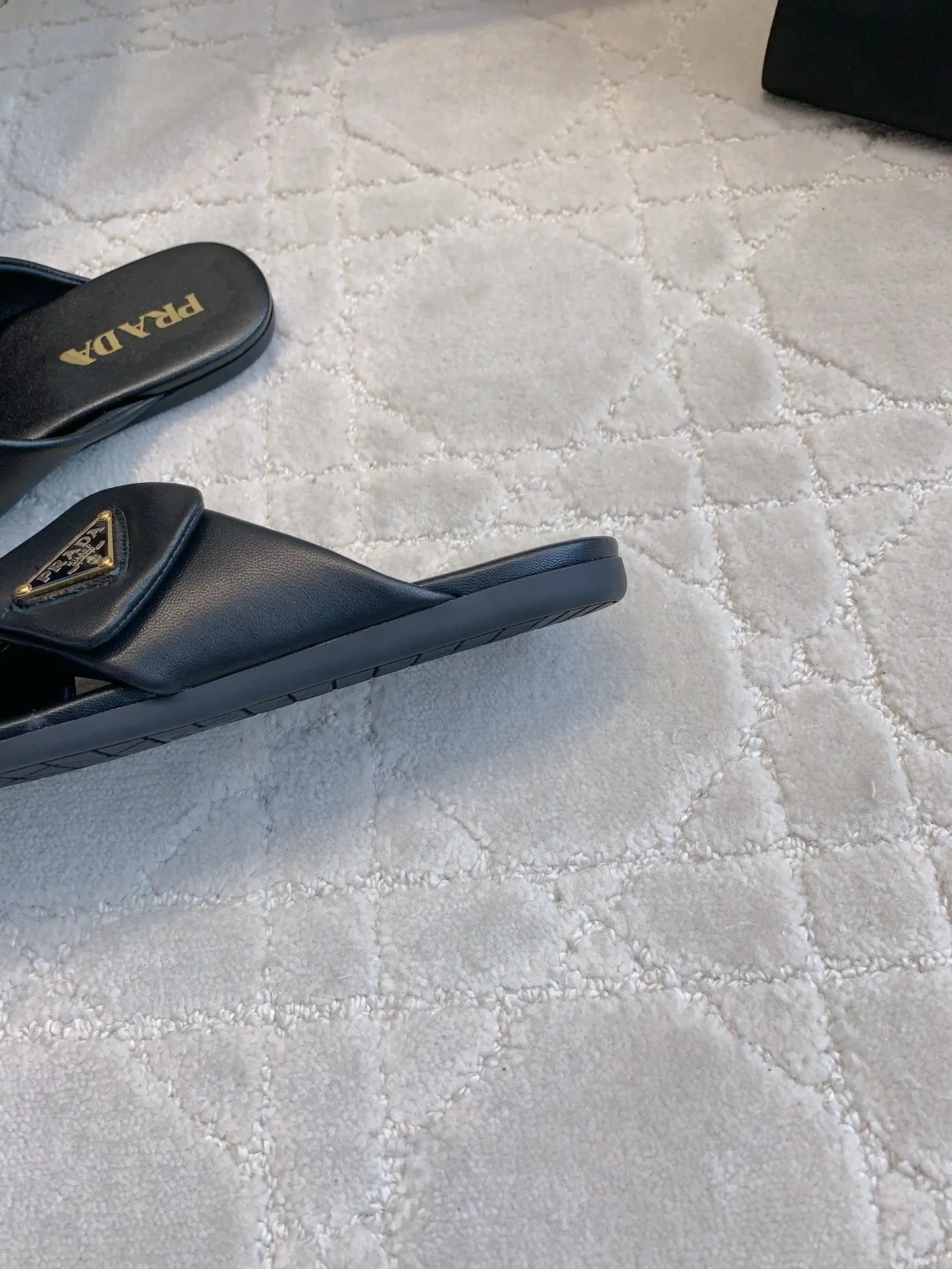 Шлепанцы Женские Prada 32437