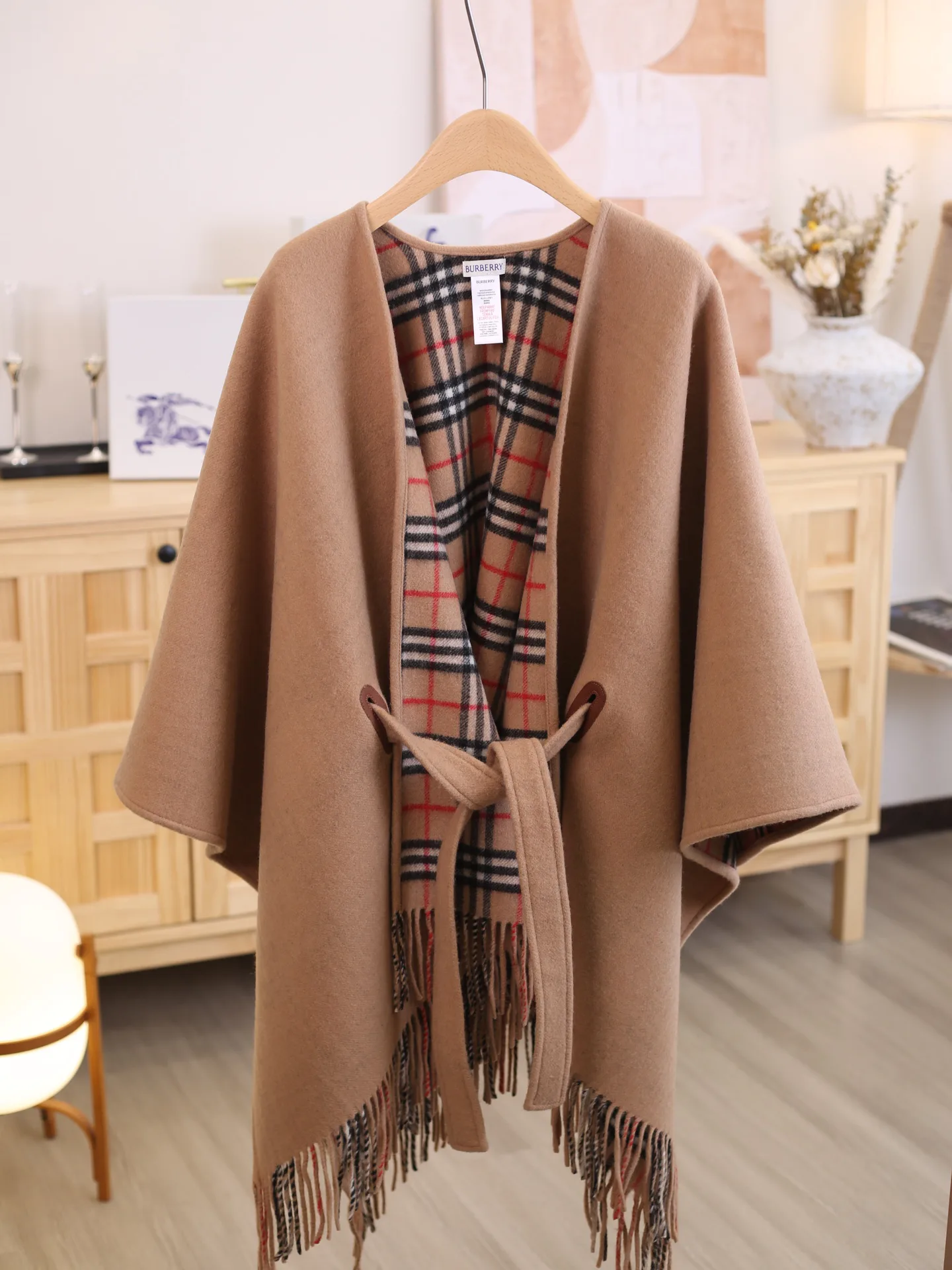 Пальто Женские Burberry 18128124
