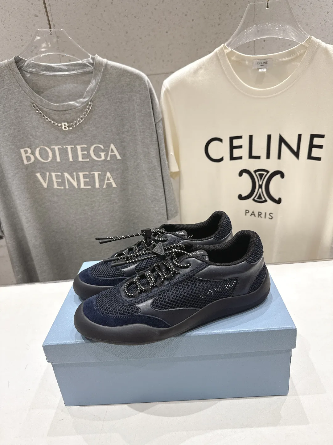 Кроссовки Женские Prada 13218156