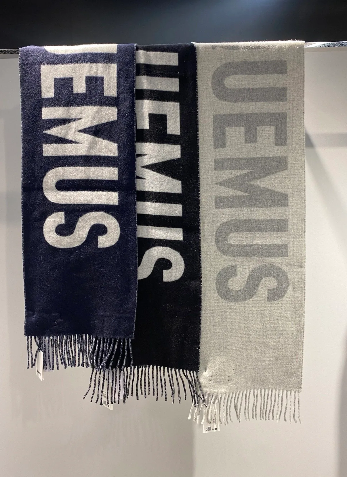 Шарфы Jacquemus 18002723