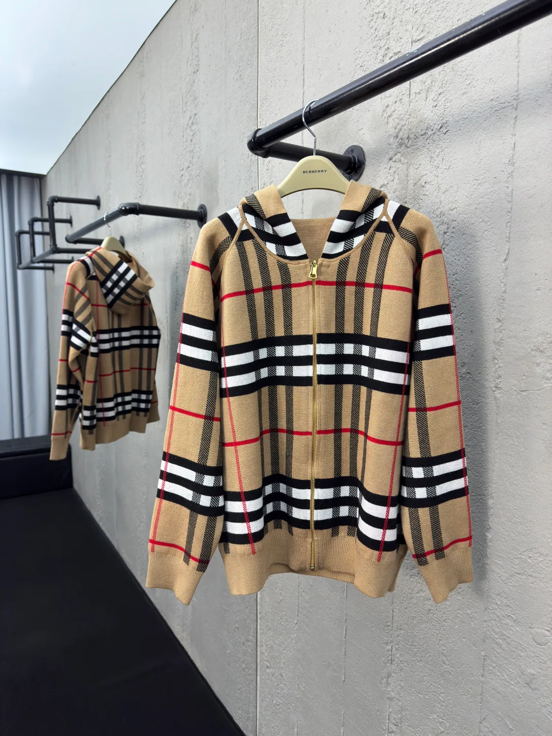 Куртки Женские Burberry Куртки Женские Burberry