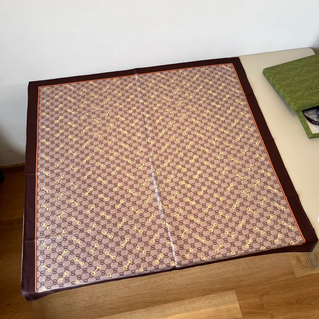 Платки Gucci 1603516