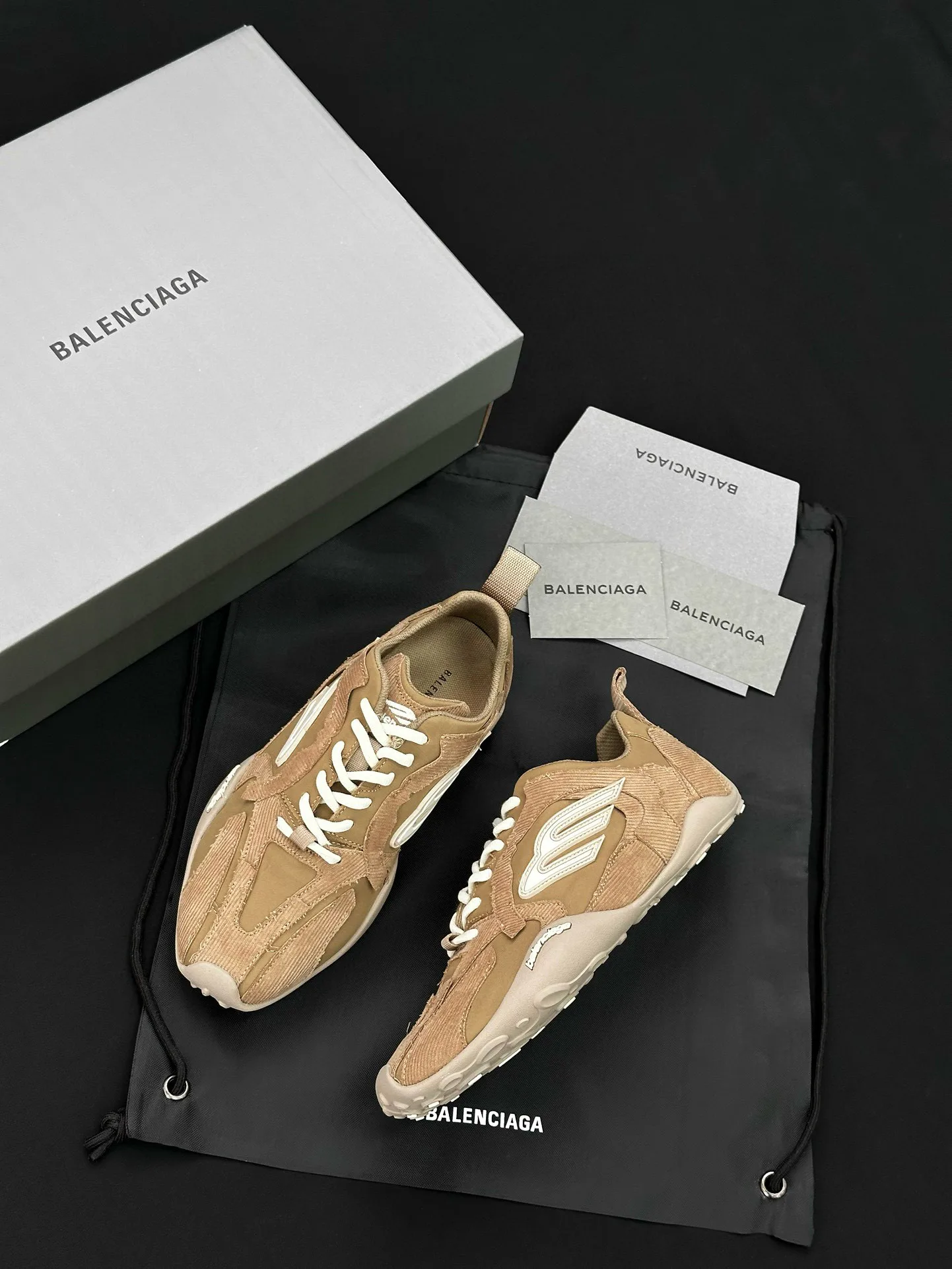 Кроссовки Женские Balenciaga 10997420