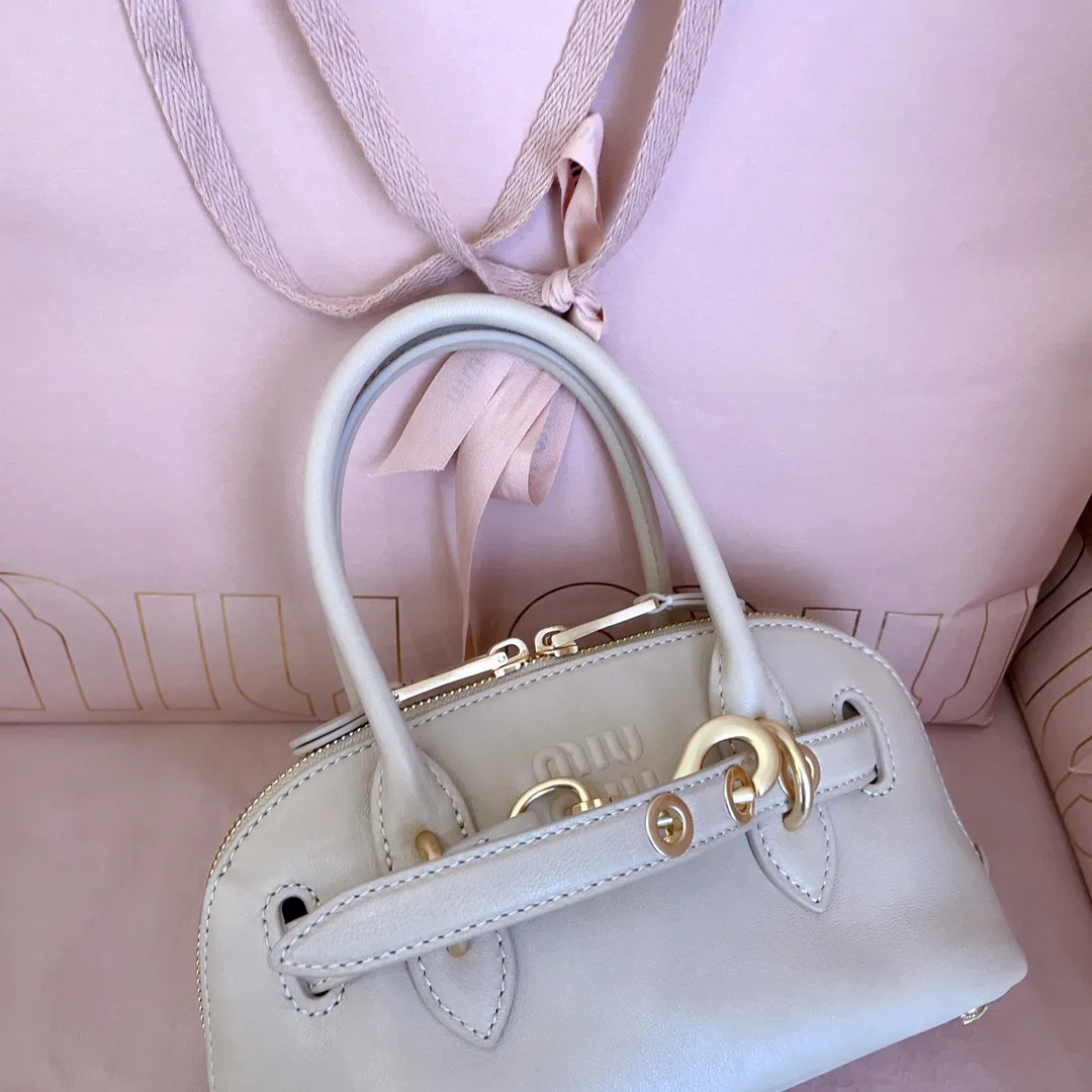 Классические Сумки Женские Miu Miu 11872256