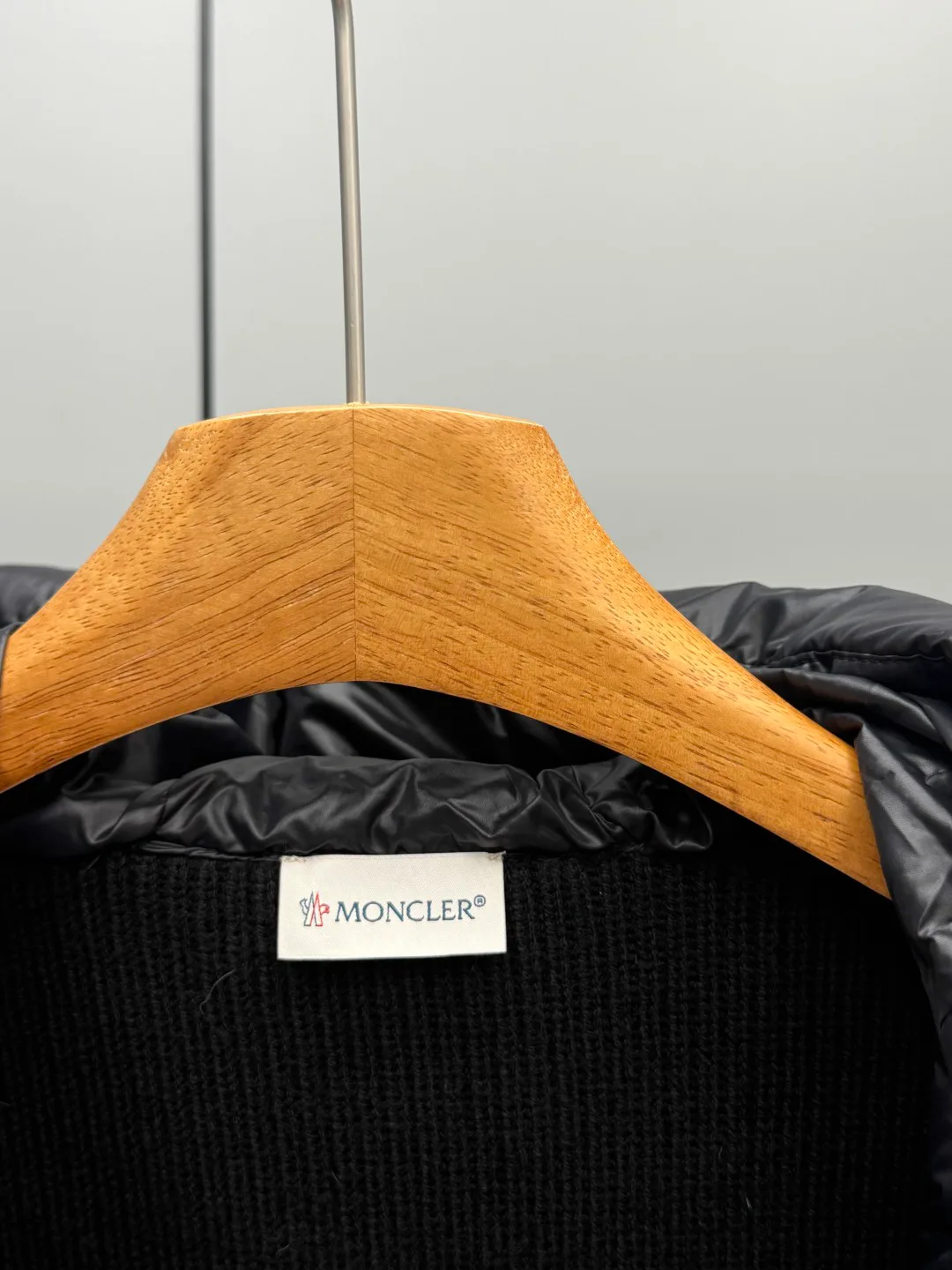 Куртки И Пуховики Женские Moncler 18450485