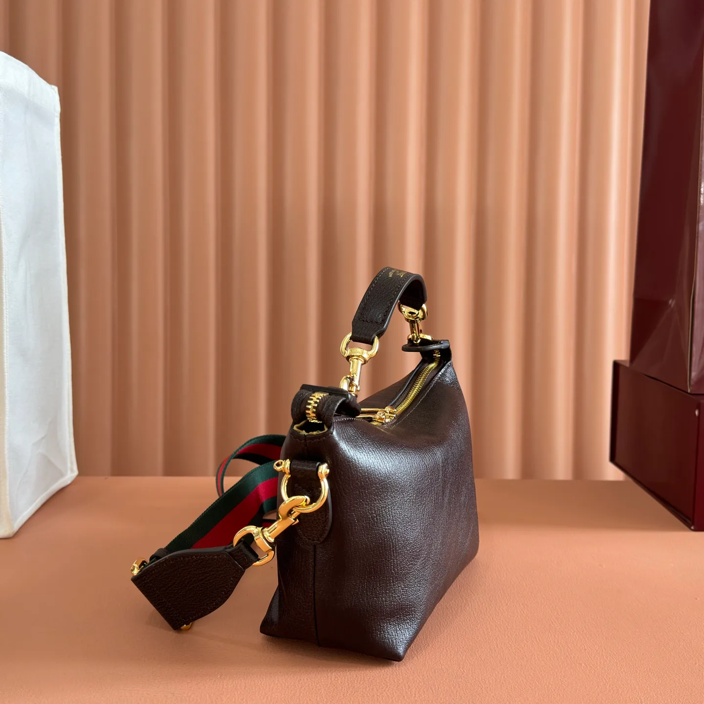 Классические Сумки Женские Gucci 12859969