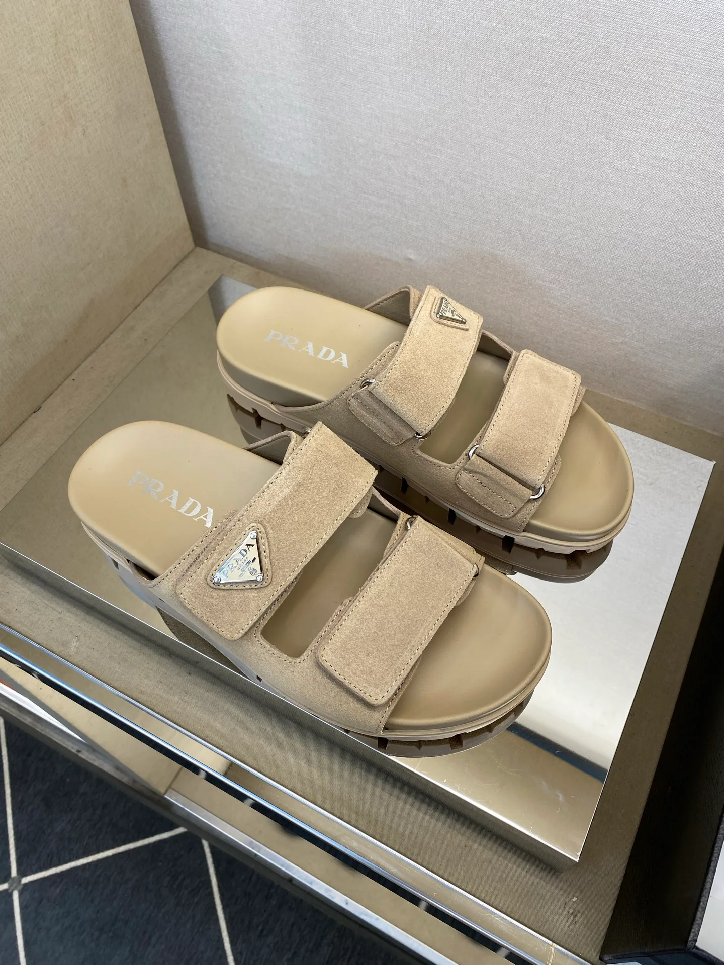 Шлепанцы Мужские Prada 15326409