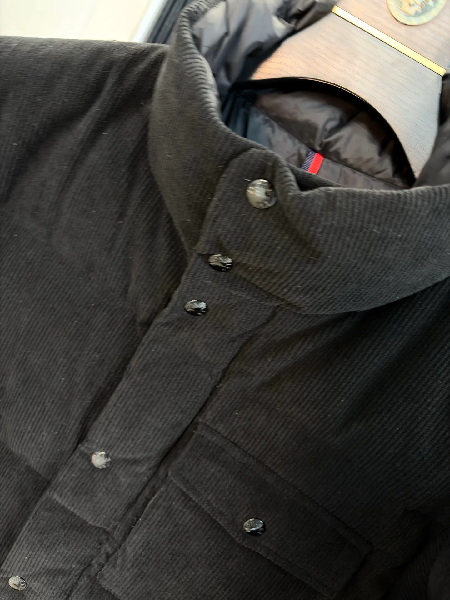 Куртки И Пуховики Мужские Moncler 18199458