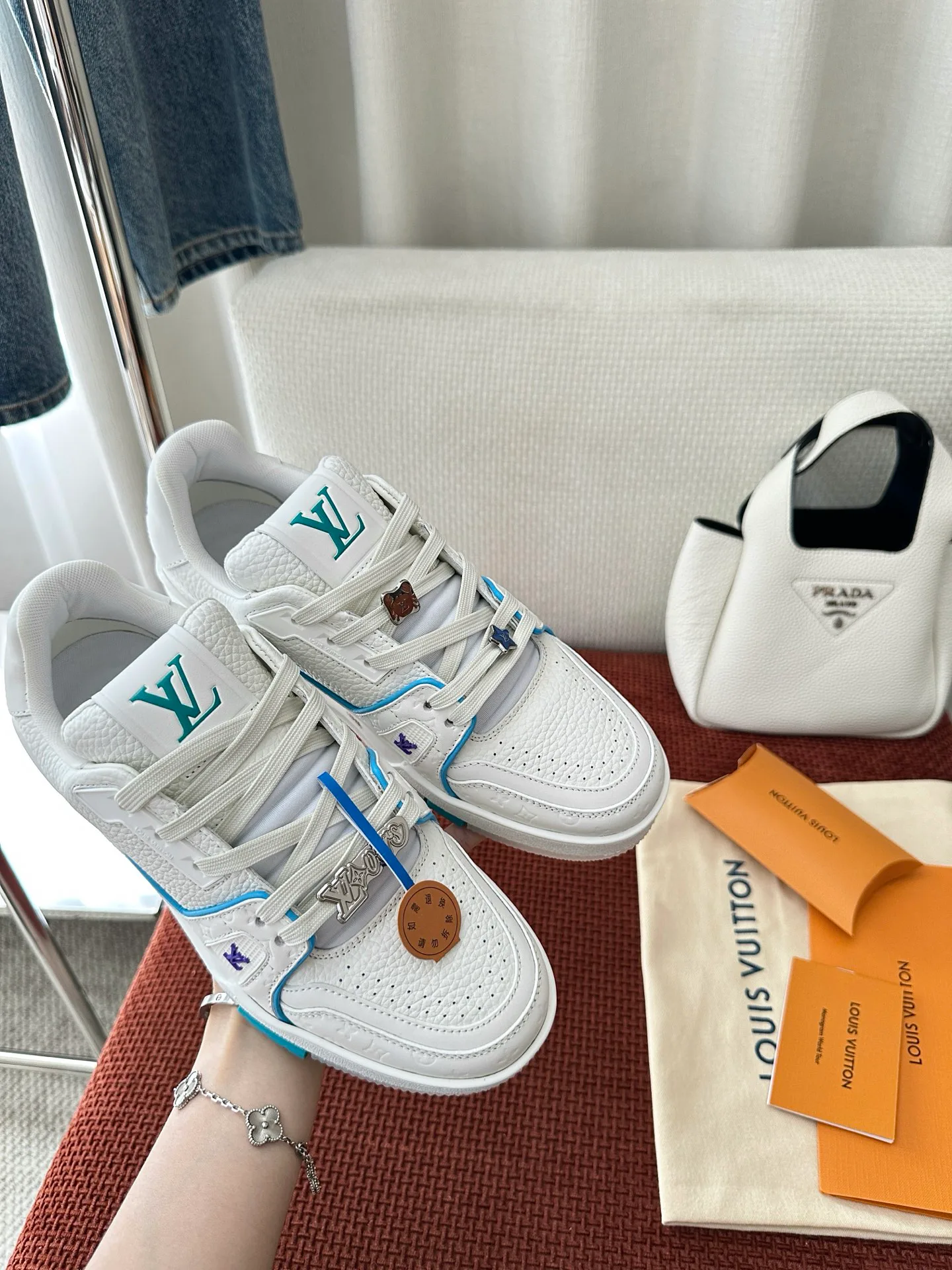 Кроссовки Женские Louis Vuitton 5045984