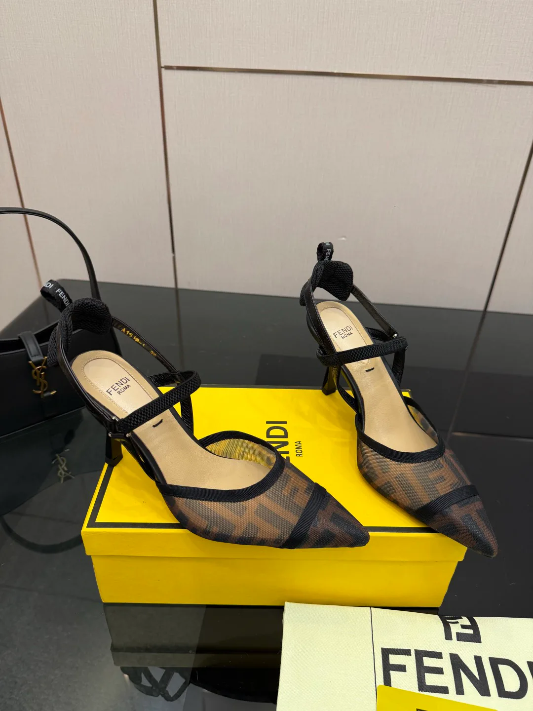 Туфли Женские Fendi 11579007