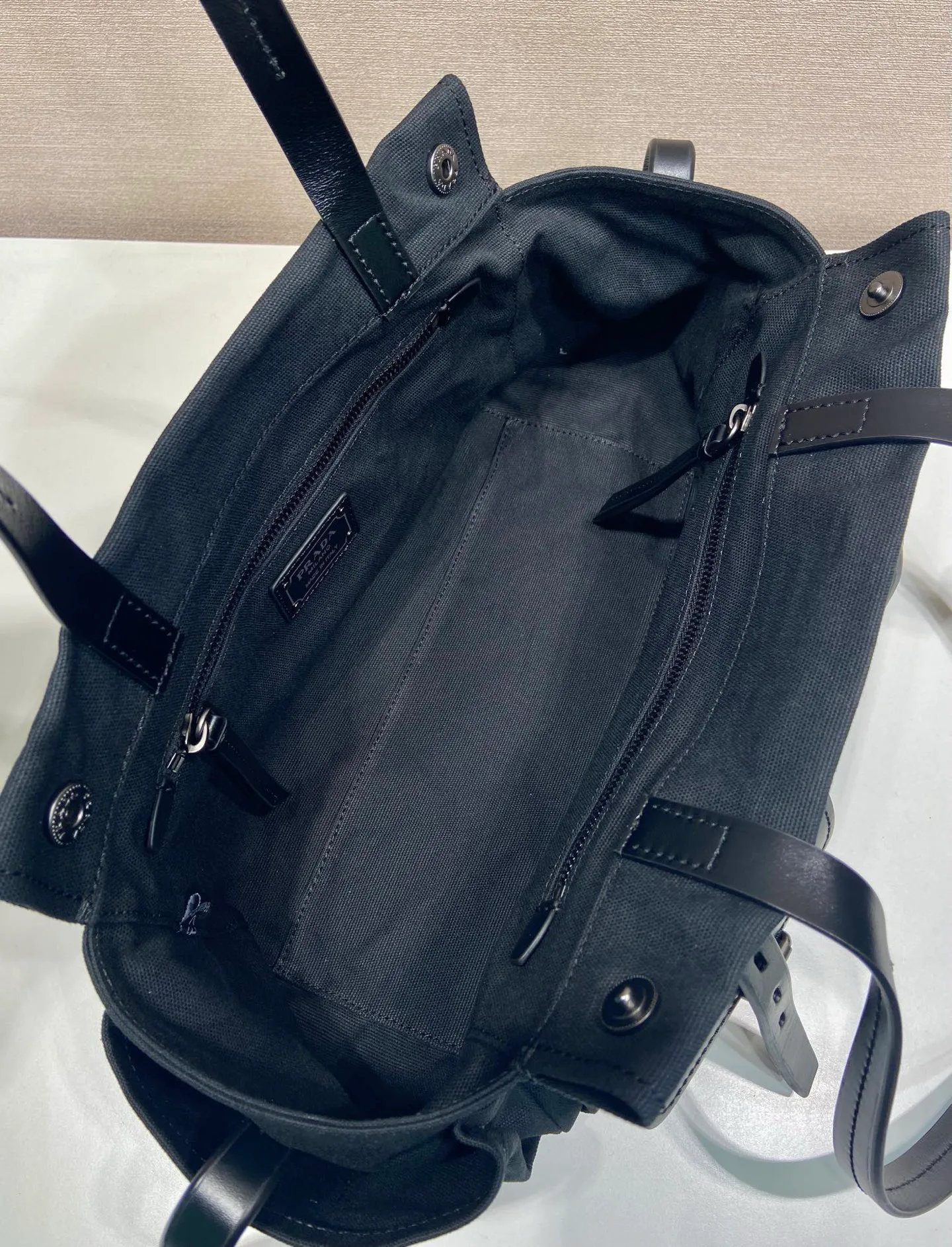 Классические Сумки Женские Prada 12874260