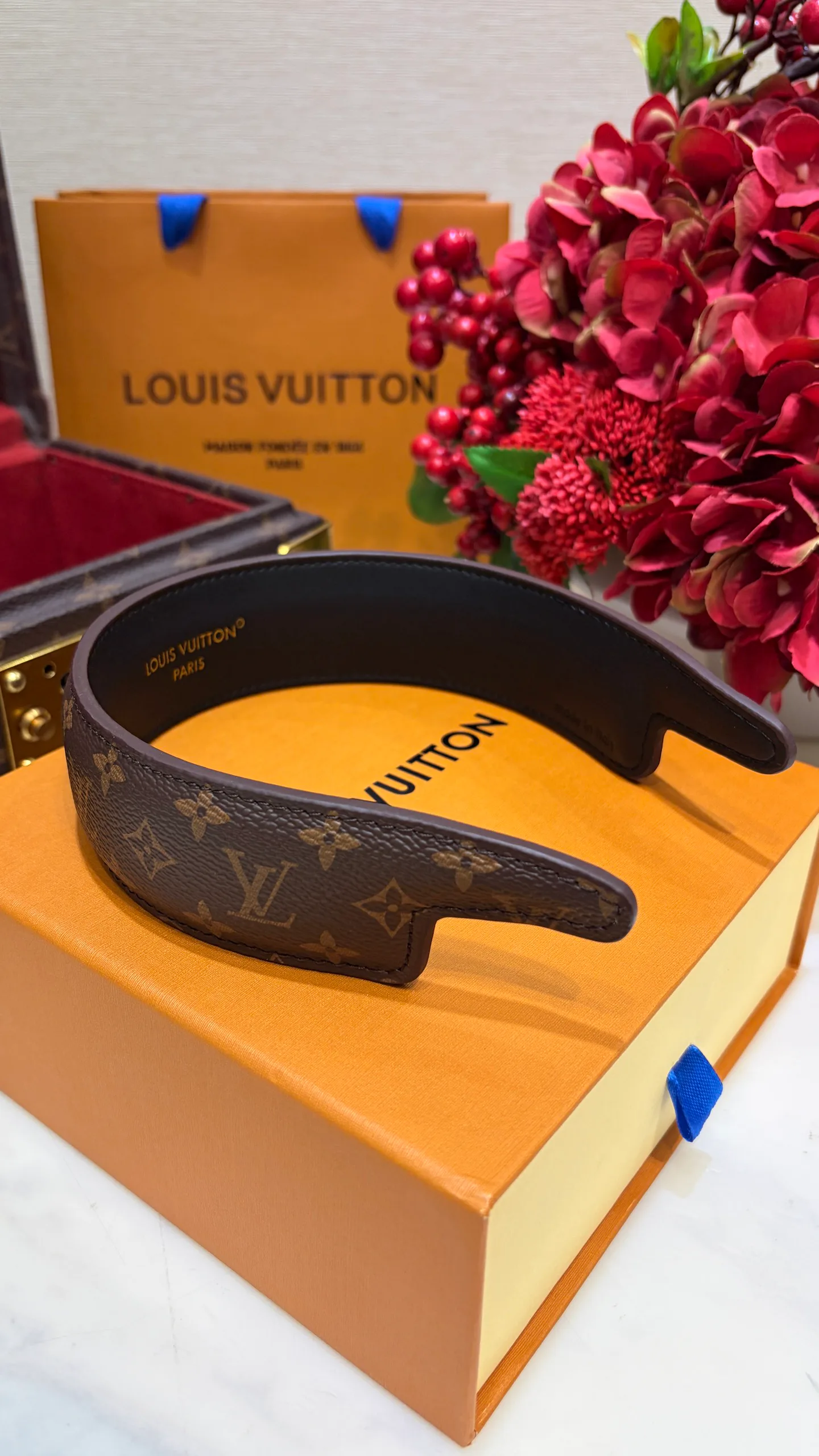 Головные Уборы Louis Vuitton 18202159