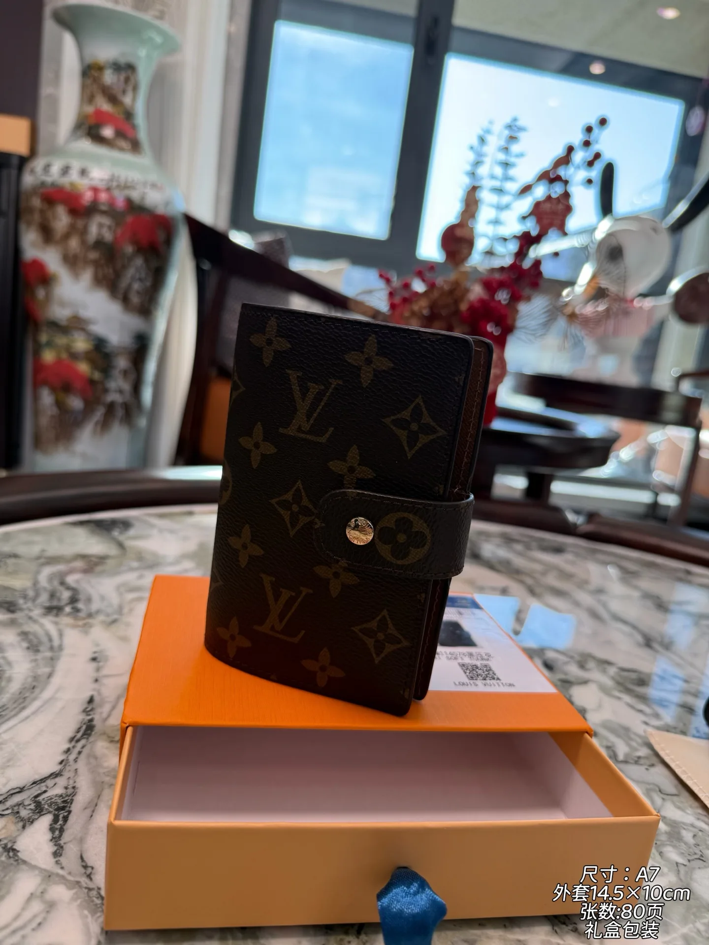 Текстиль Louis Vuitton 6348691