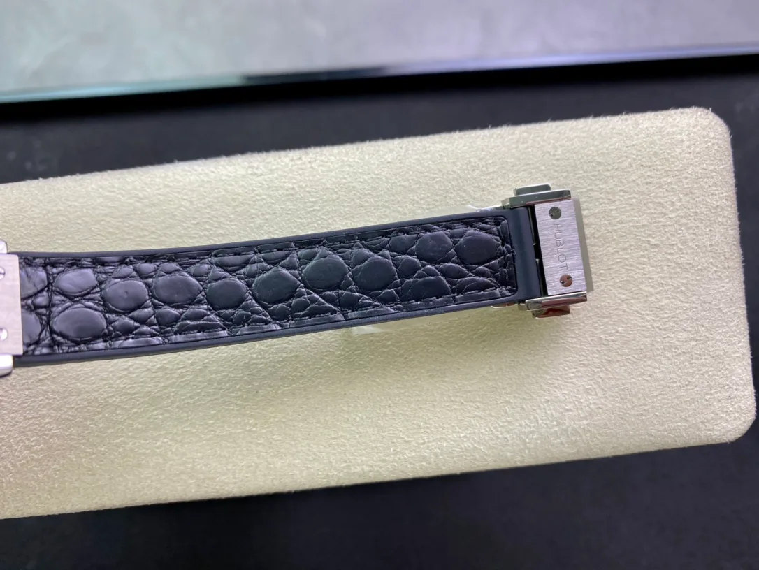 Часы Женские Hublot 17629723