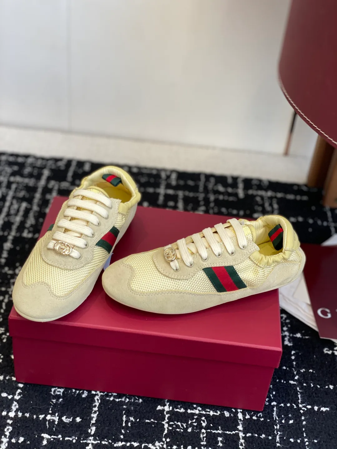 Кроссовки Женские Gucci 304069