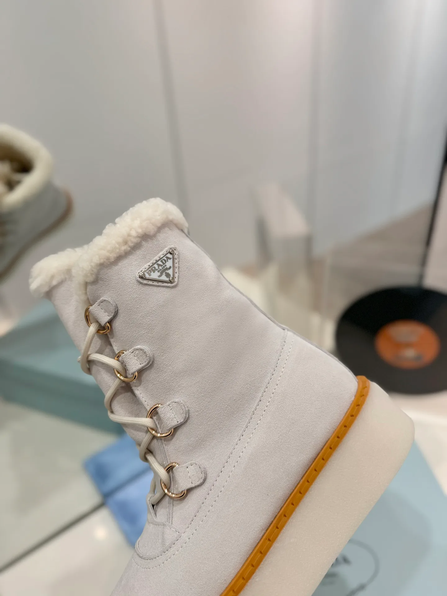 Угги Женские Prada 19047333