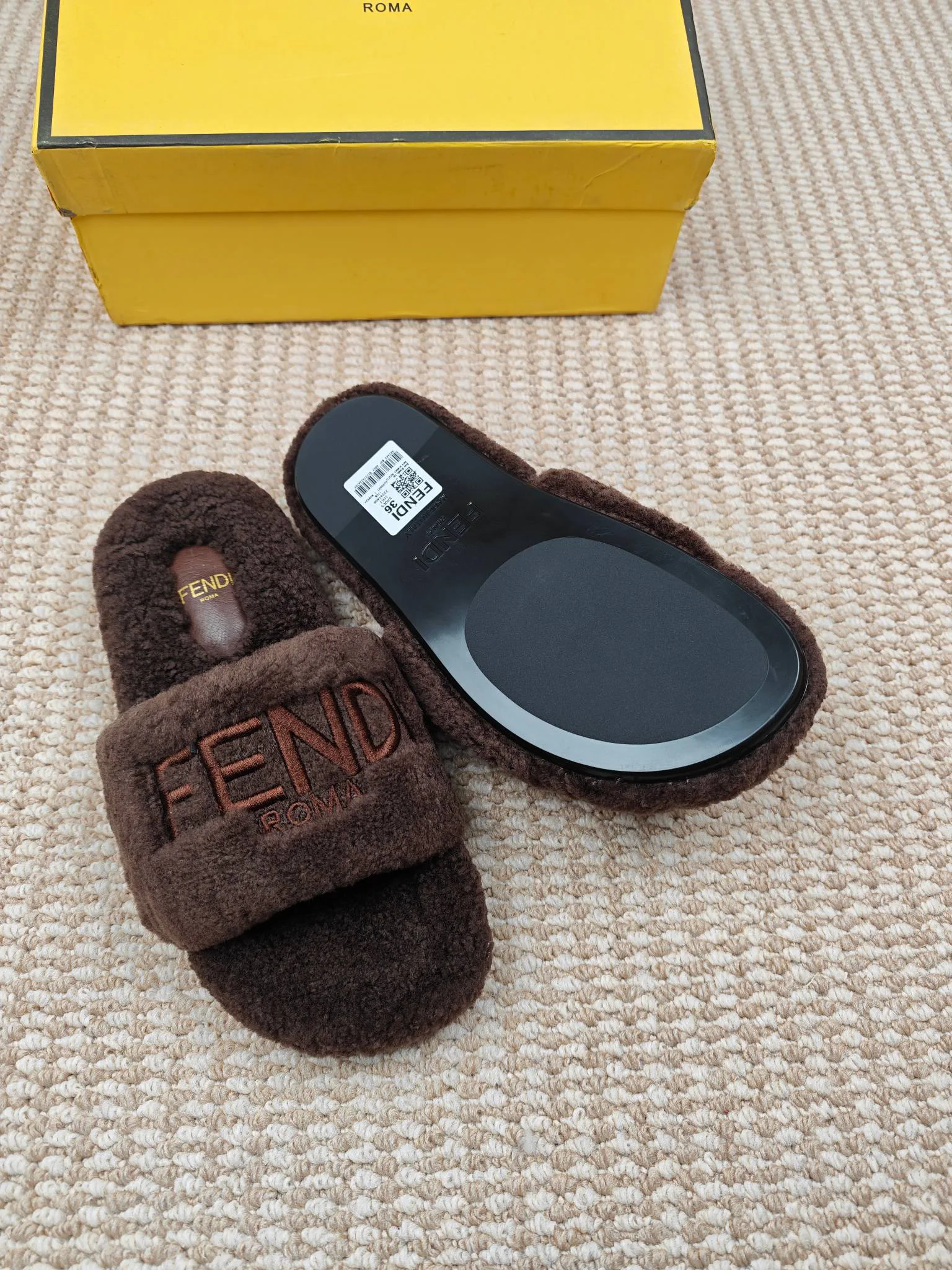 Тапочки Женские Fendi 5275797
