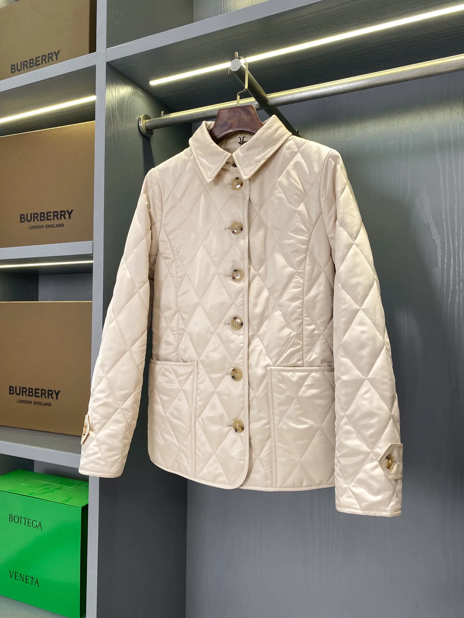 Куртки И Пуховики Женские Burberry 18903184
