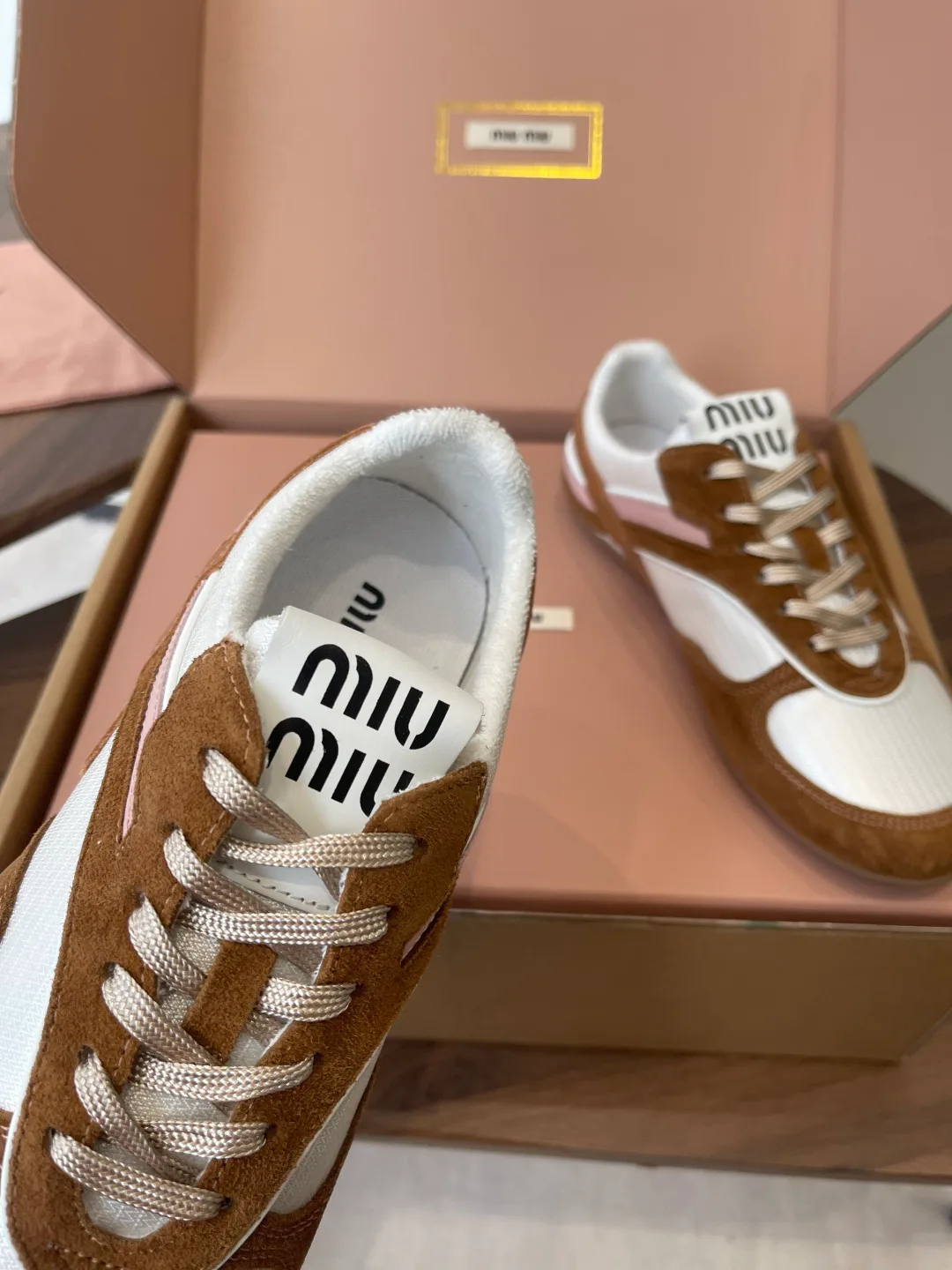 Кроссовки Женские Miu Miu 11645228