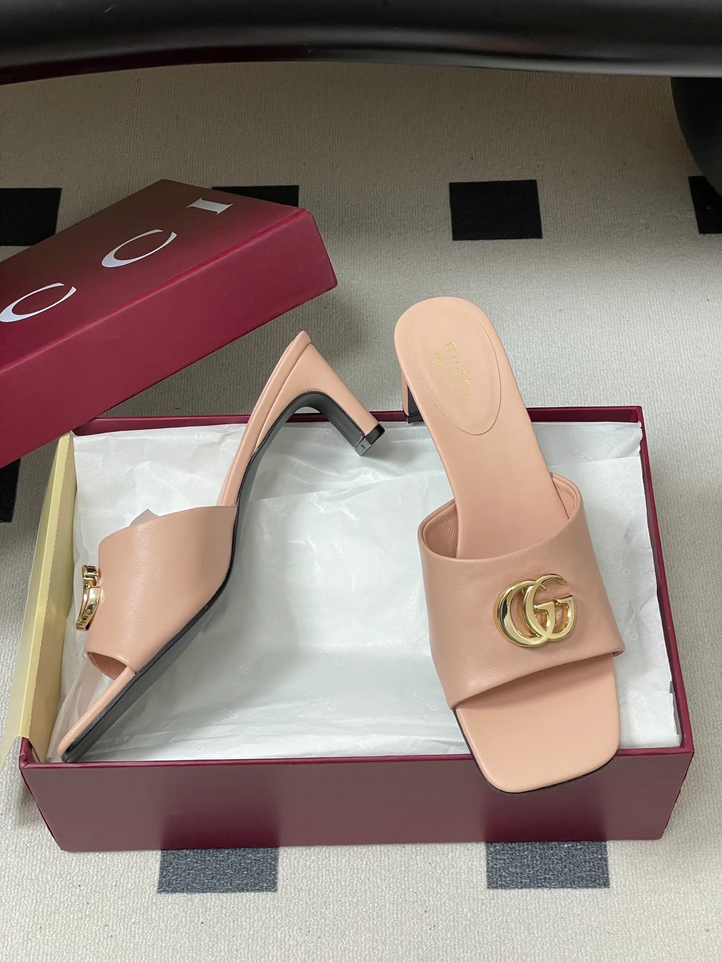 Босоножки Женские Gucci 10395323