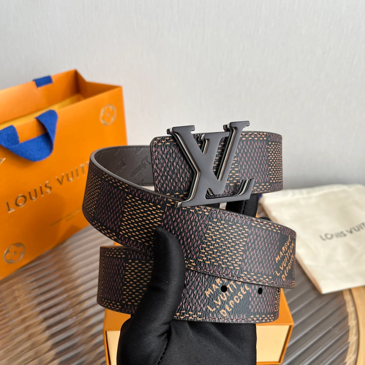 Ремни Louis Vuitton 10399064