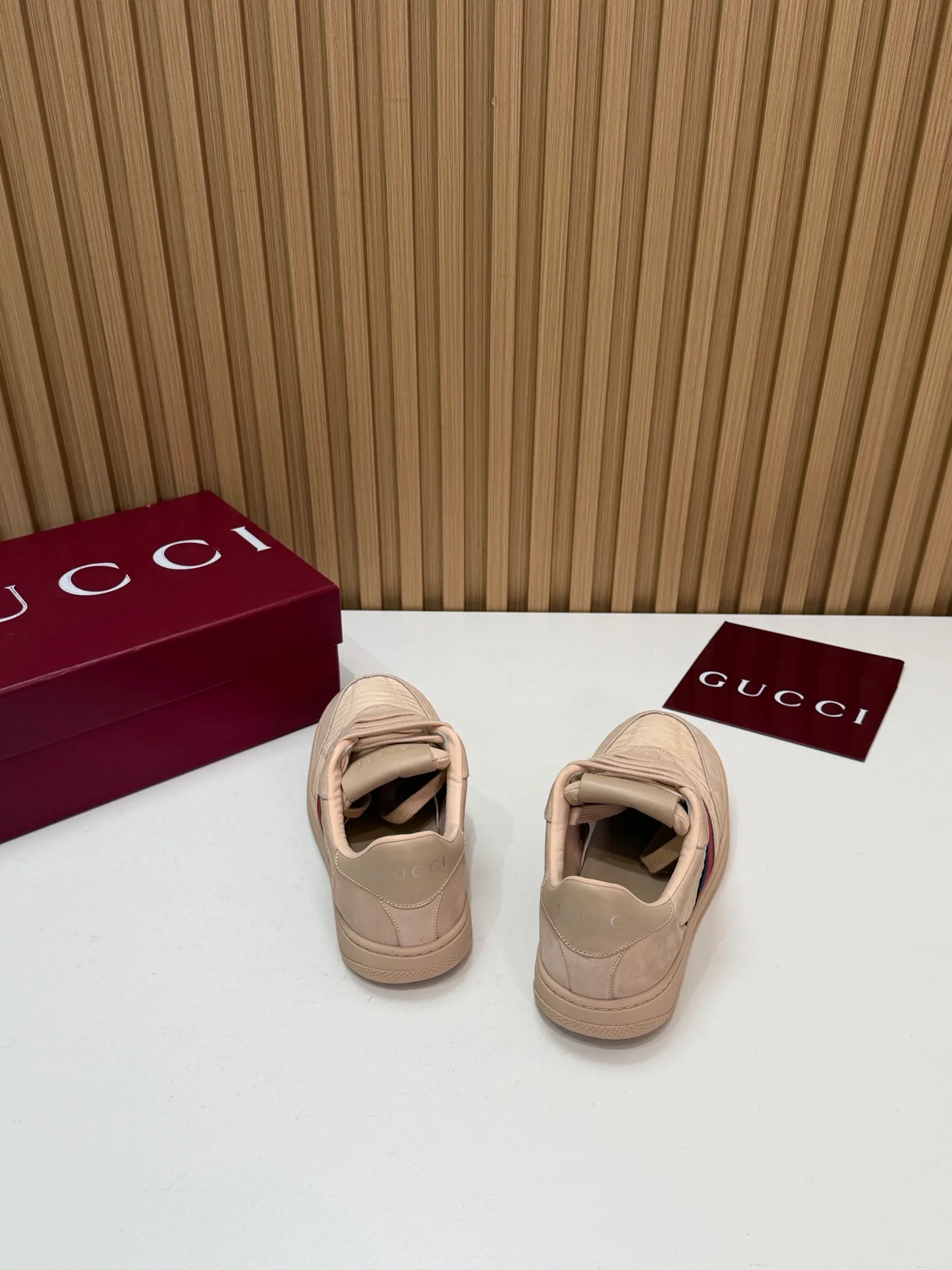 Кроссовки Женские Gucci 18700133