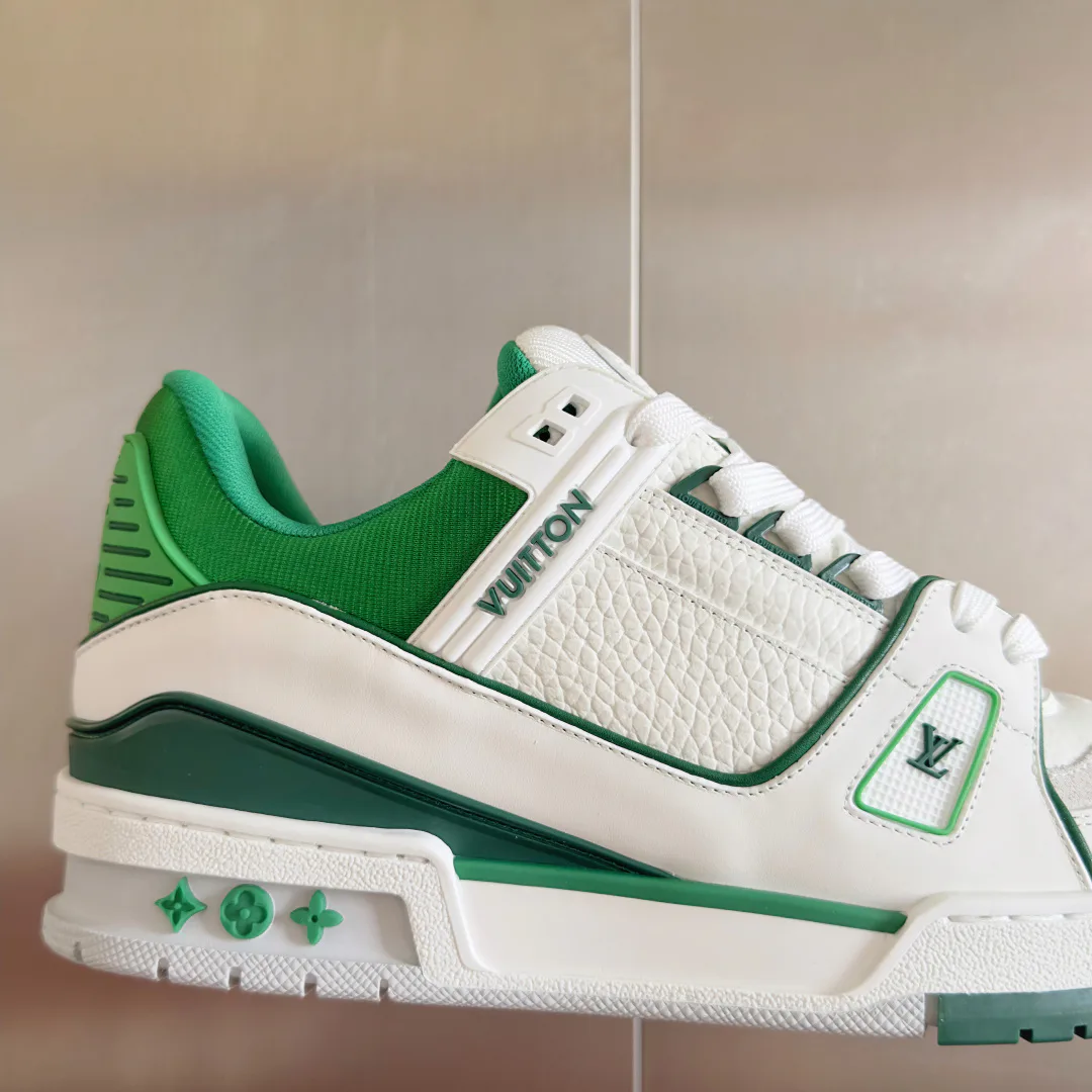 Кроссовки Женские Louis Vuitton 10646338