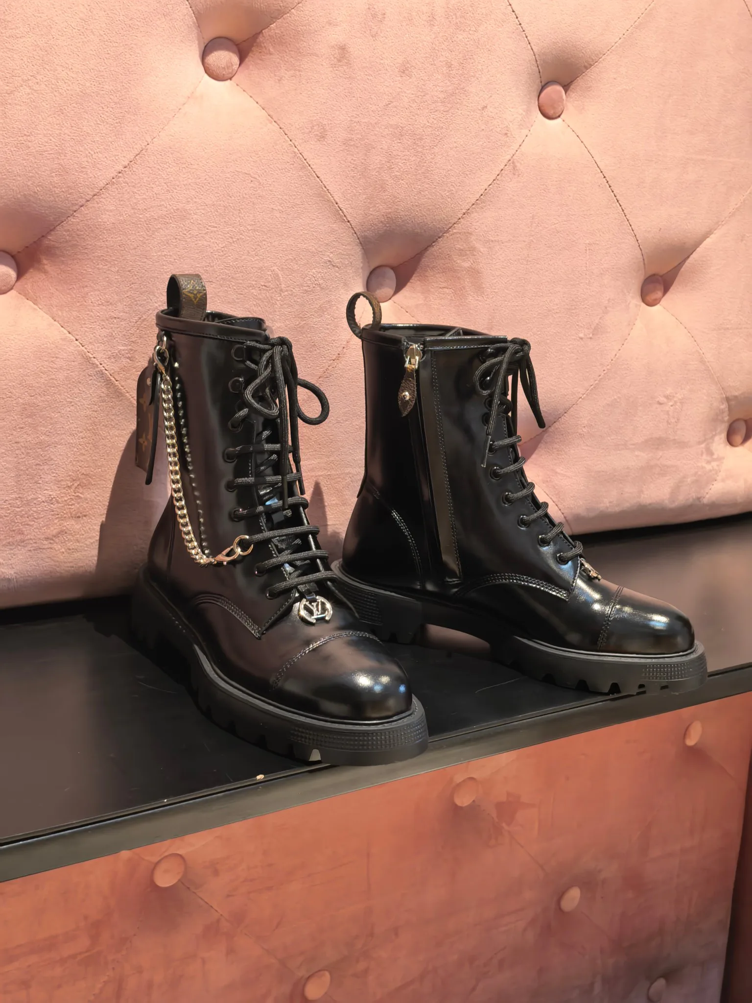 Ботинки Женские Louis Vuitton 18736016