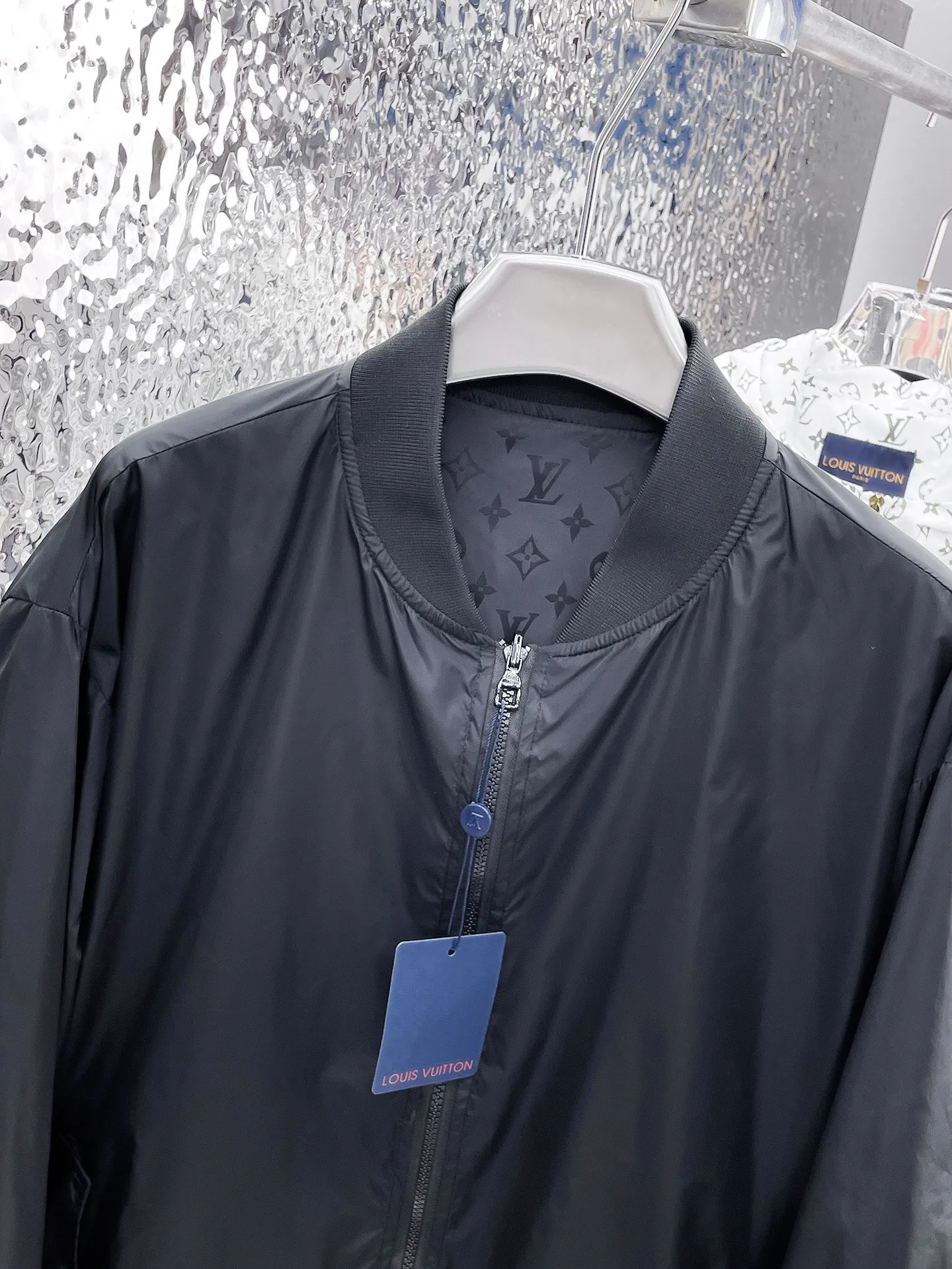 Куртки И Пуховики Мужские Louis Vuitton 9352346