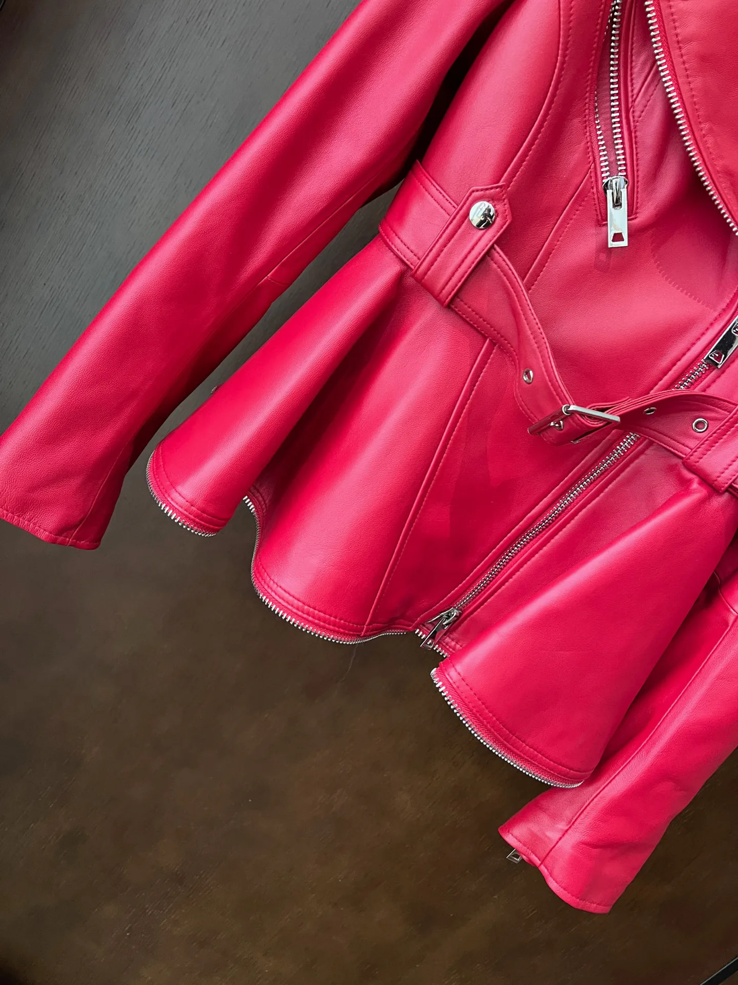 Кожаные Куртки И Дублёнки Женские Chanel 9101625