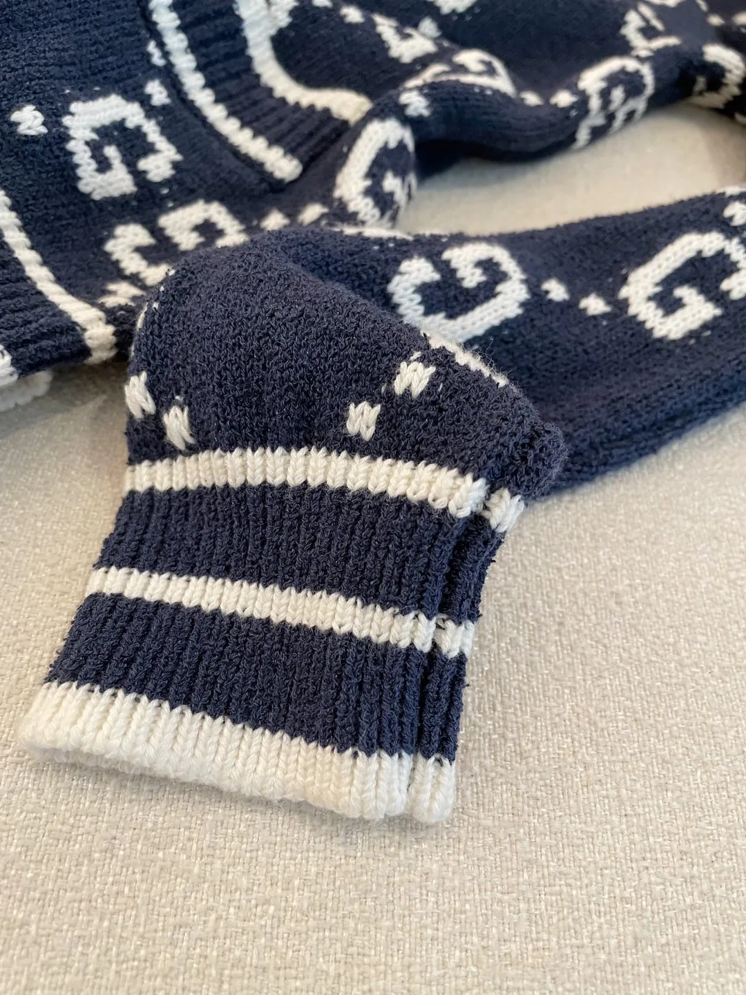 Джемперы И Свитеры Женские Gucci 980711