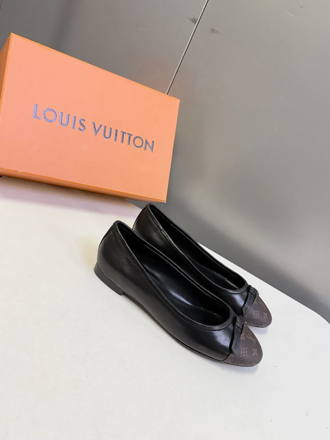 Туфли Женские Louis Vuitton 11449296