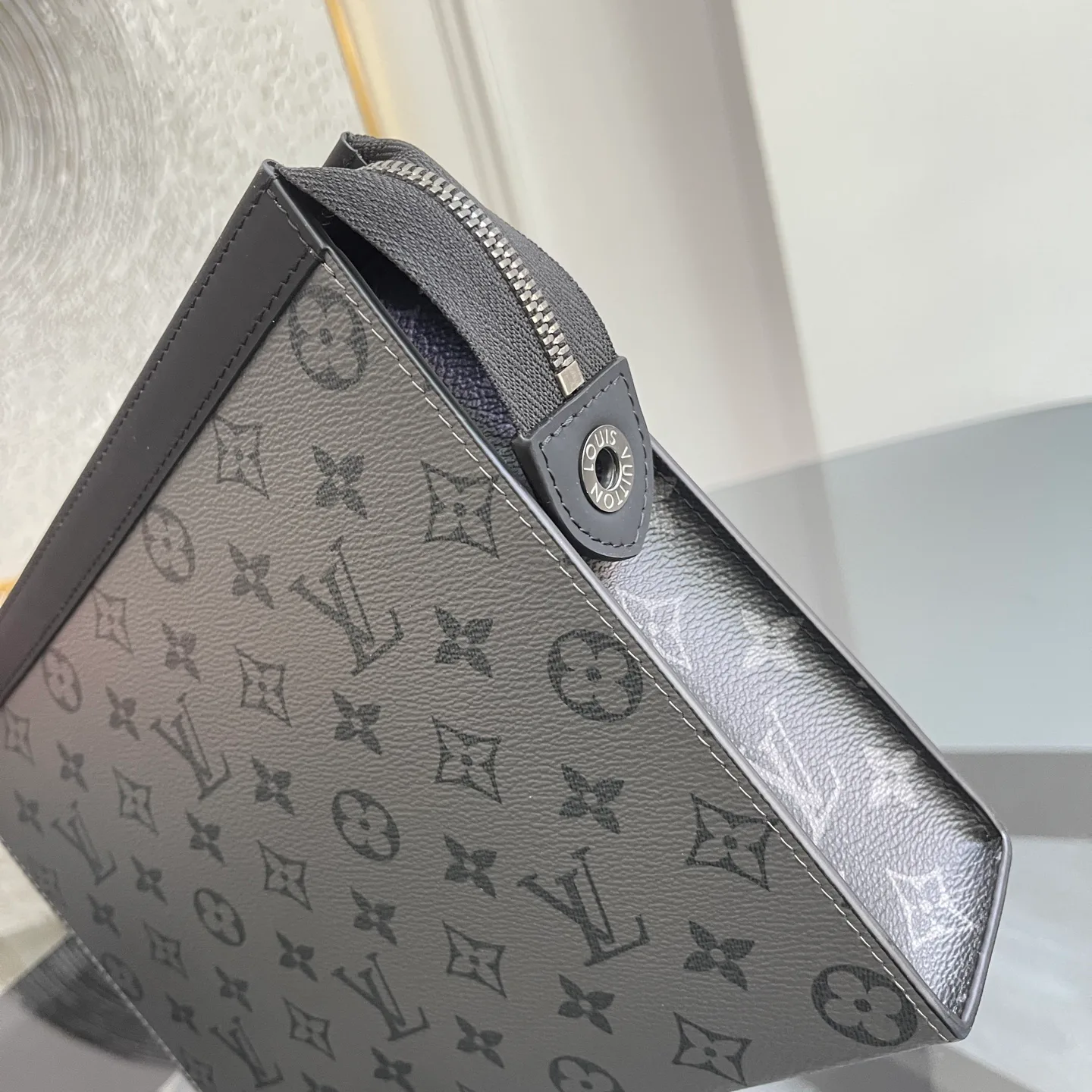 Клатчи Женские Louis Vuitton 11668944