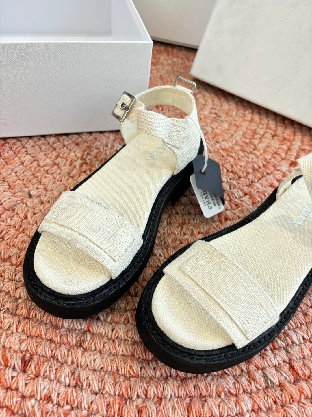 Сандалии Женские Prada 10446992